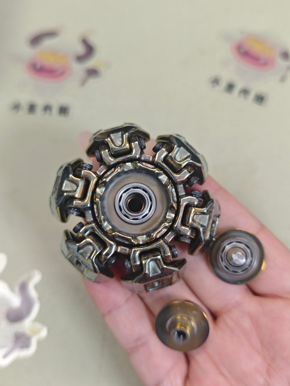 Ancient Iron Shell Opening Zirconium
