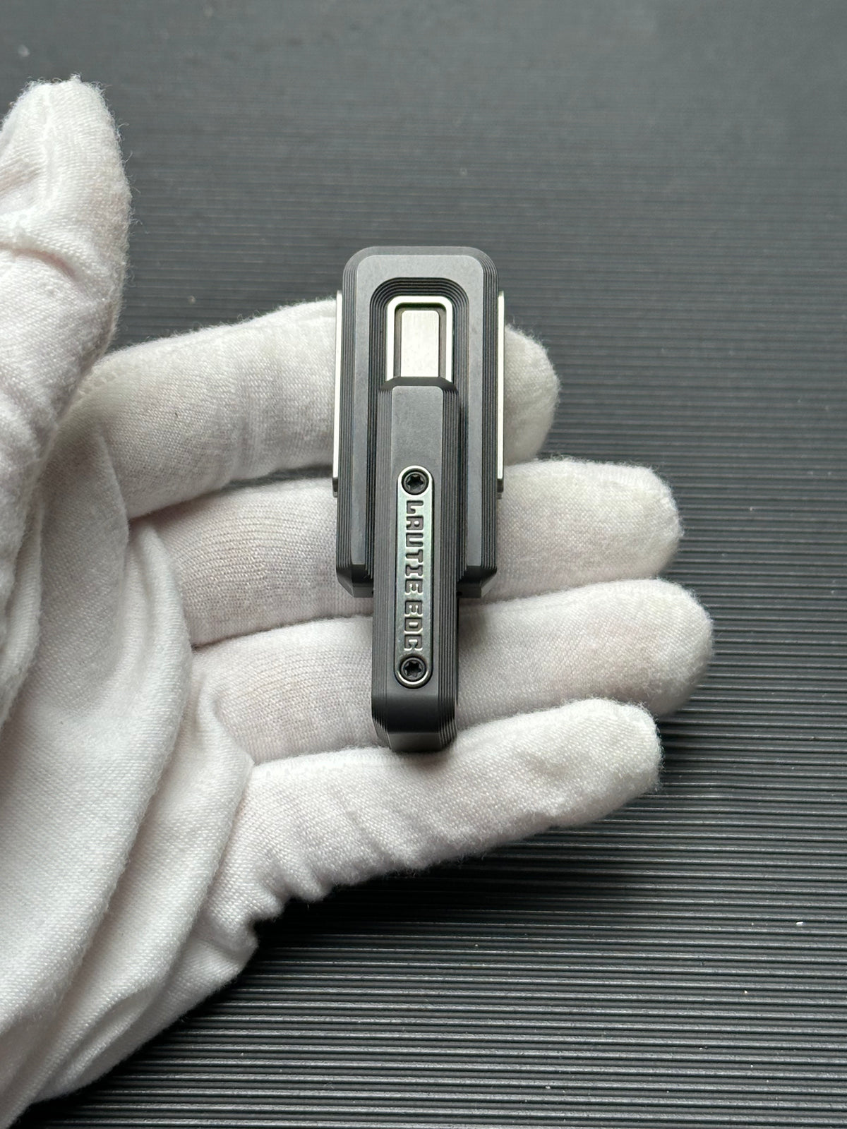 X Lock Zirconium