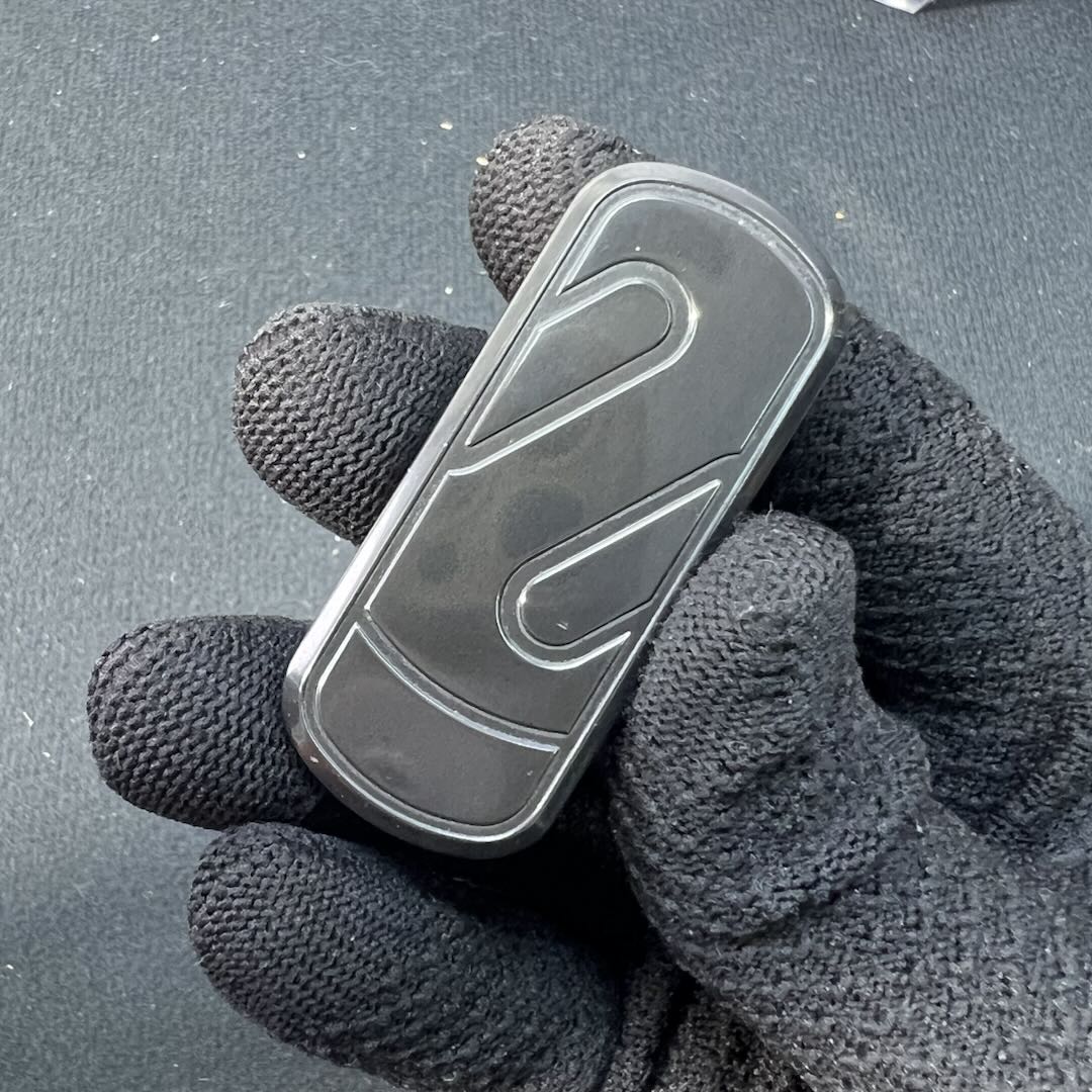 Ji Li Zirconium