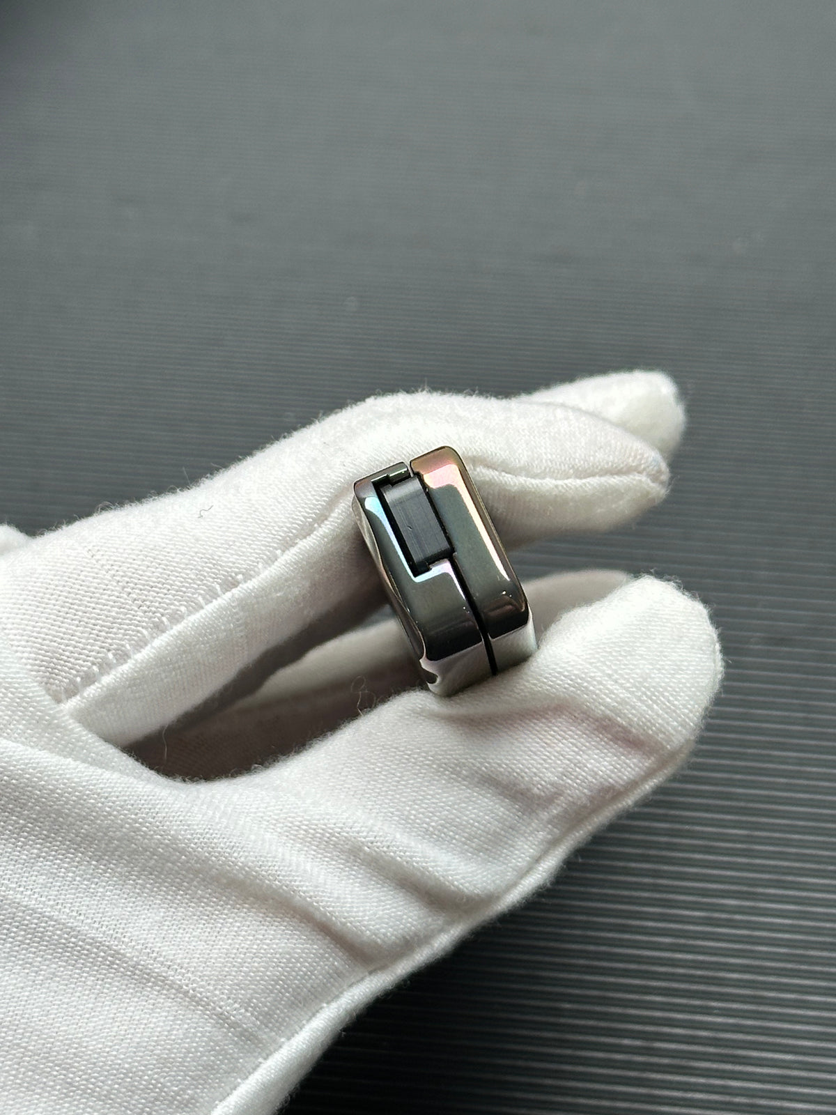 Tita Zirconium Oil Slick