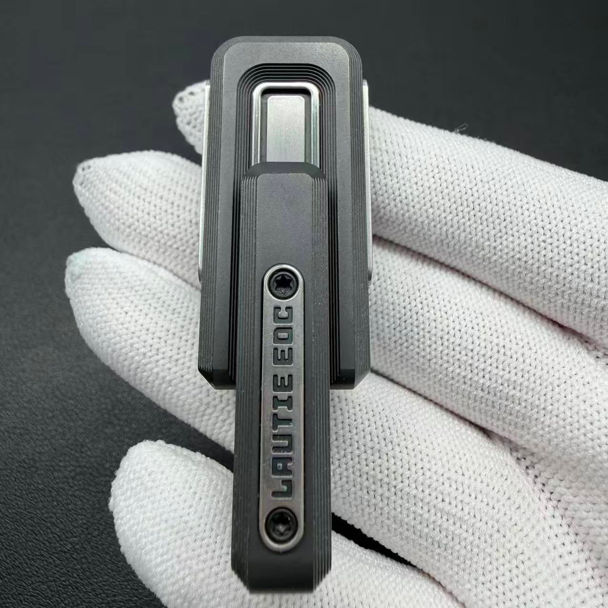 X Lock Zirconium