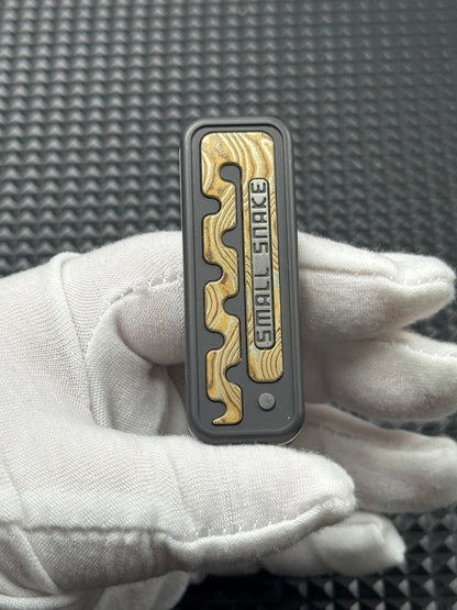 Snake Zirconium