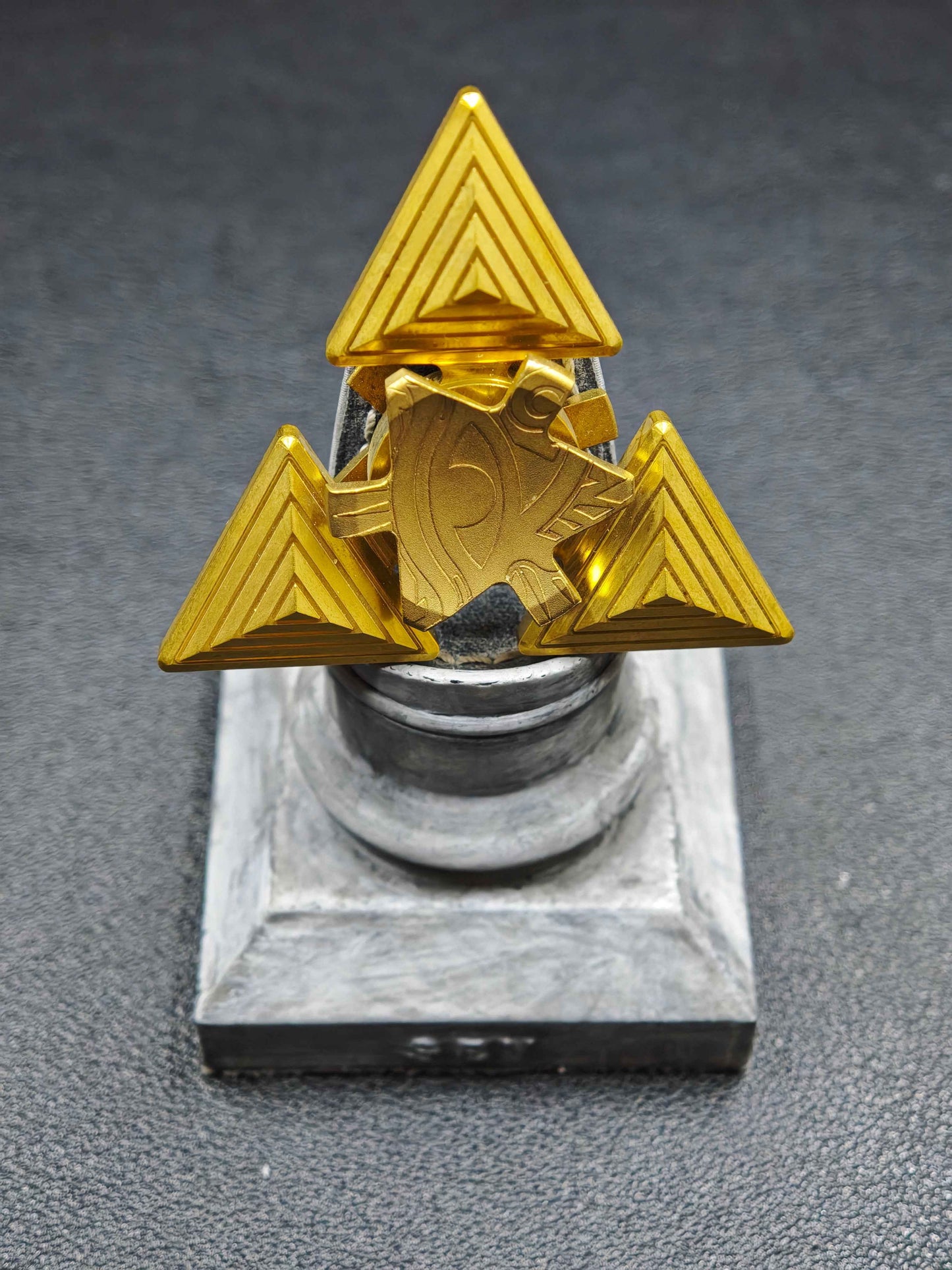 YESNO Ziggurat III Brass
