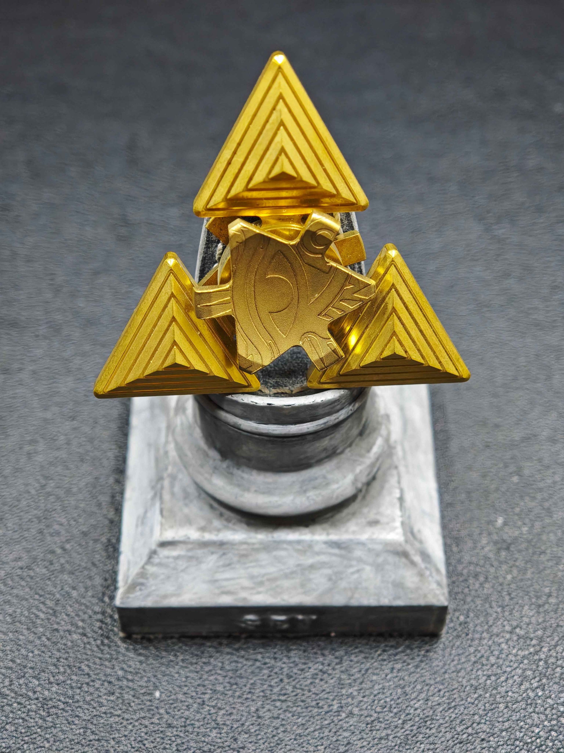 YESNO Ziggurat III Brass