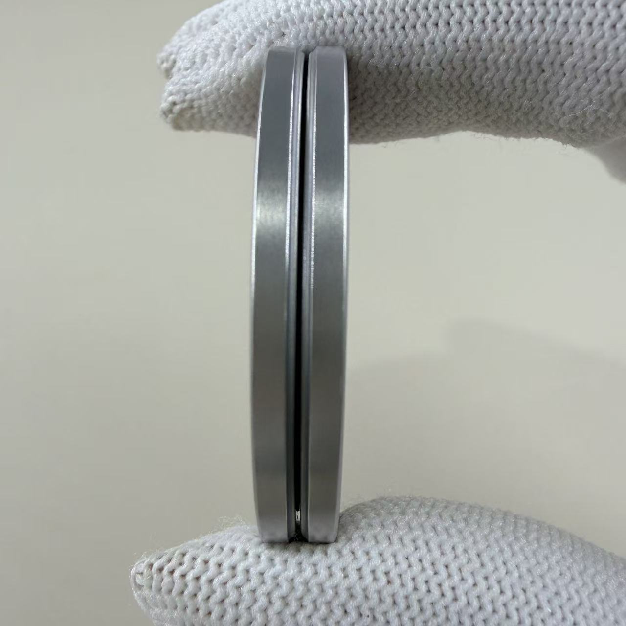 Showdown Mechanical Track Stainless Steel