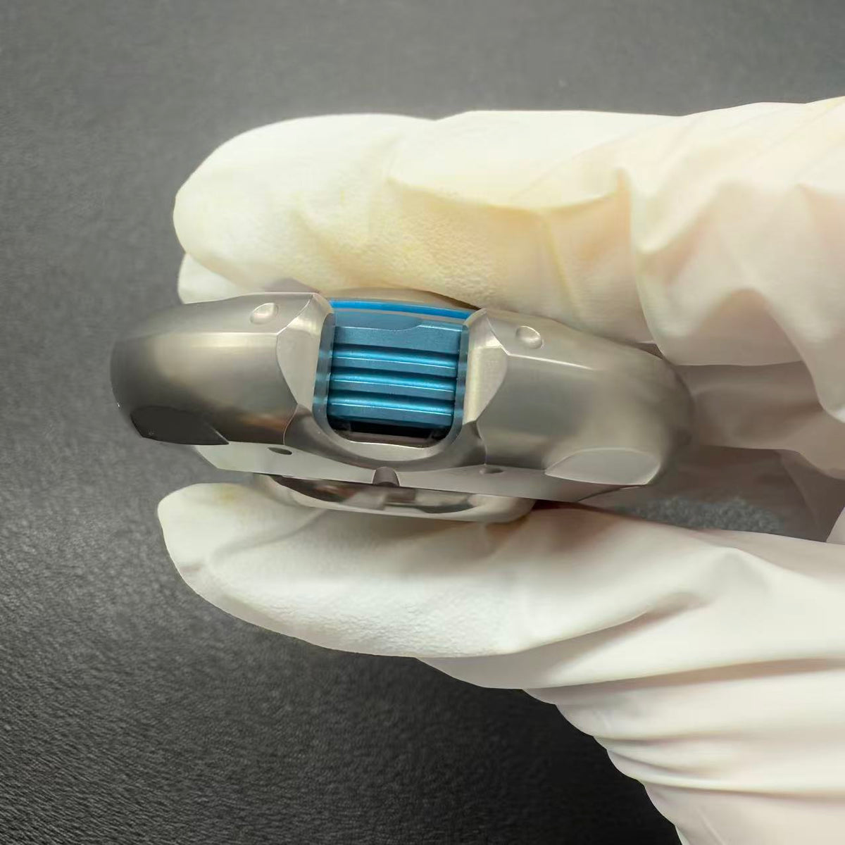Resonance Titanium