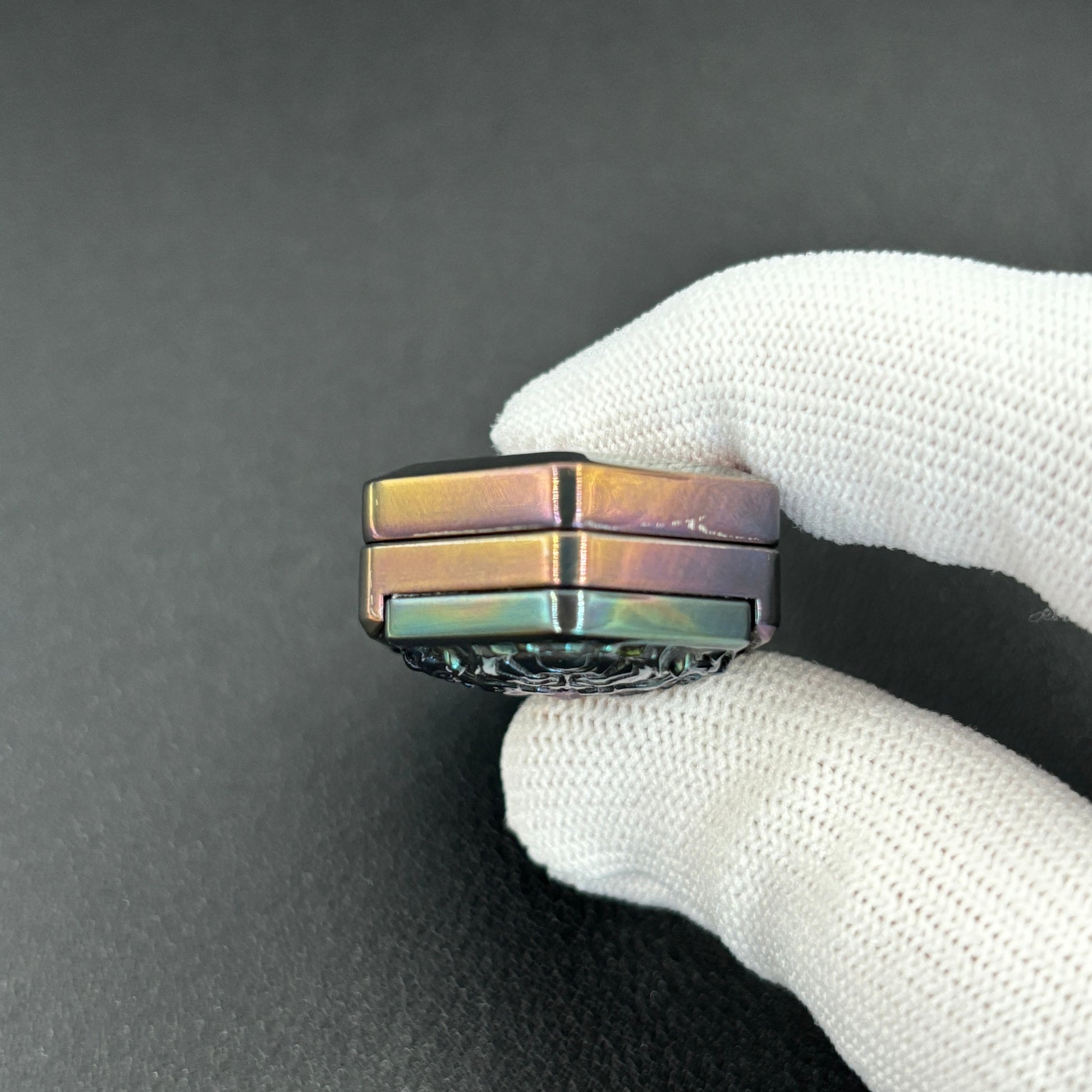 Poker Lolita Zirconium Oil Slick