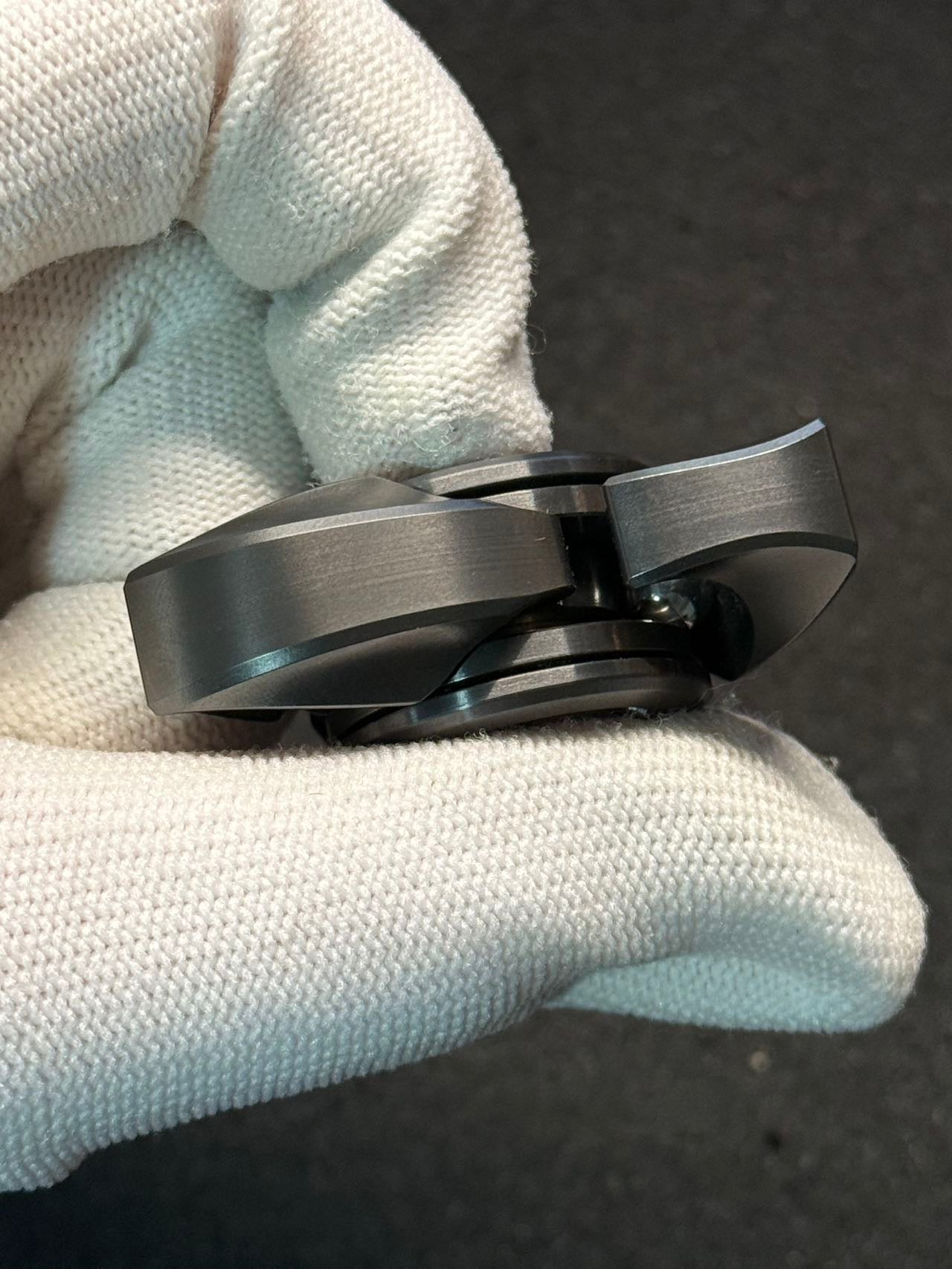 Ball Shark Zirconium