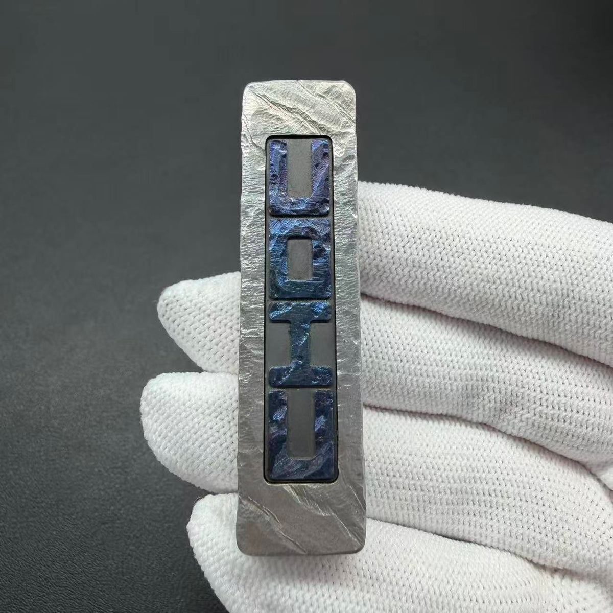 Choc Titanium Stone Textured Engraved