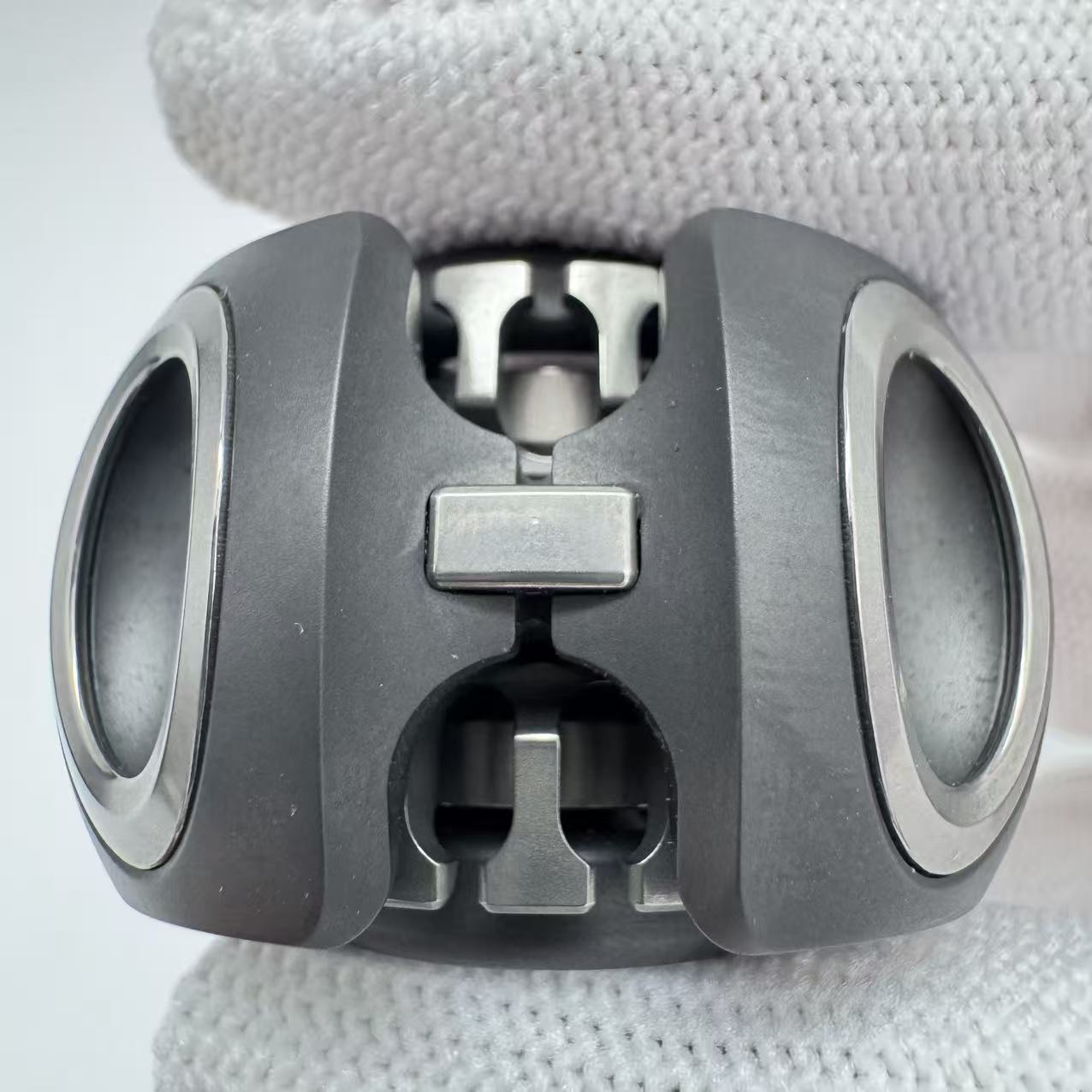 Noiz-O Zirconium Stainless Steel
