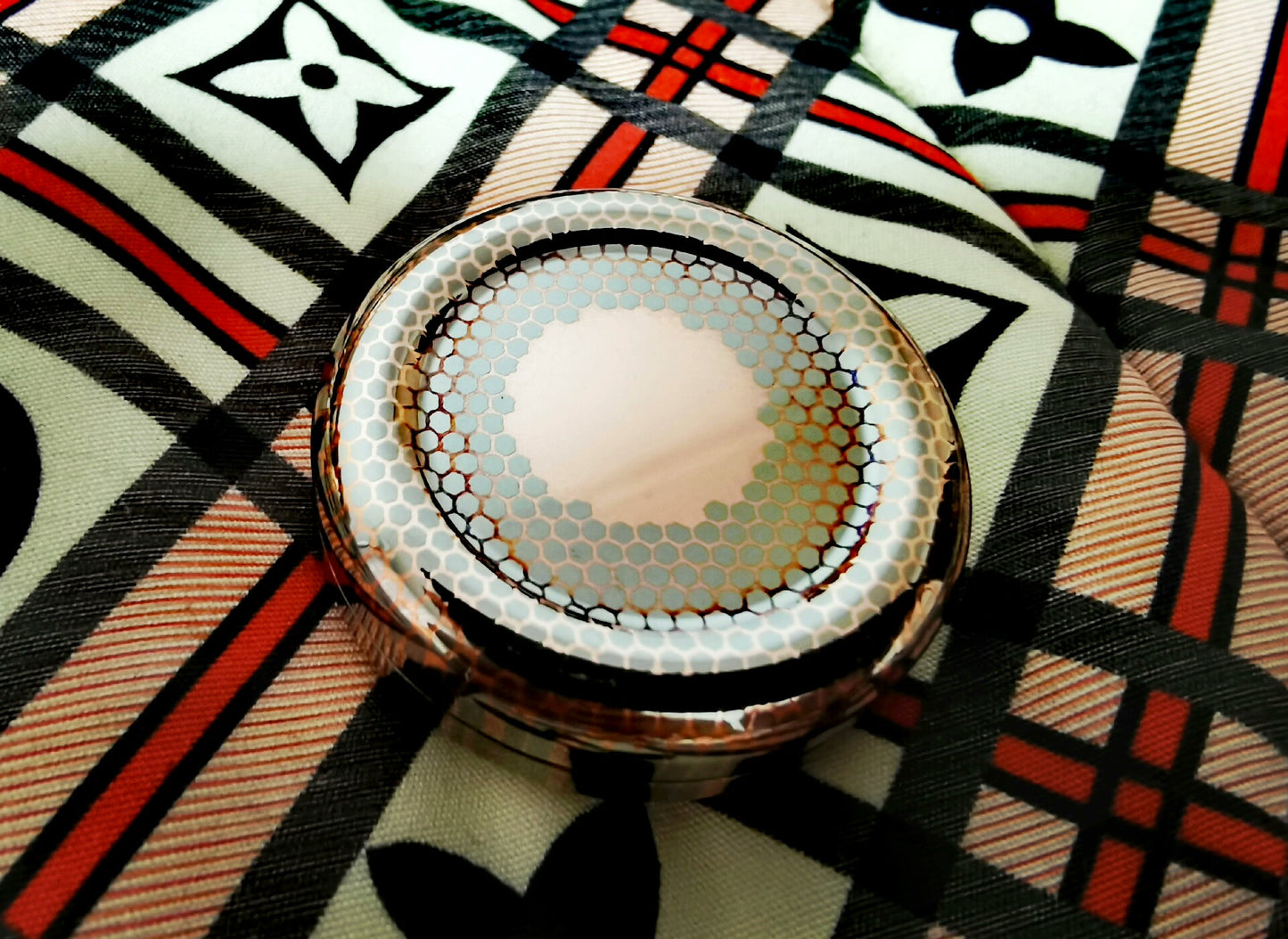 Macaron Superconductor