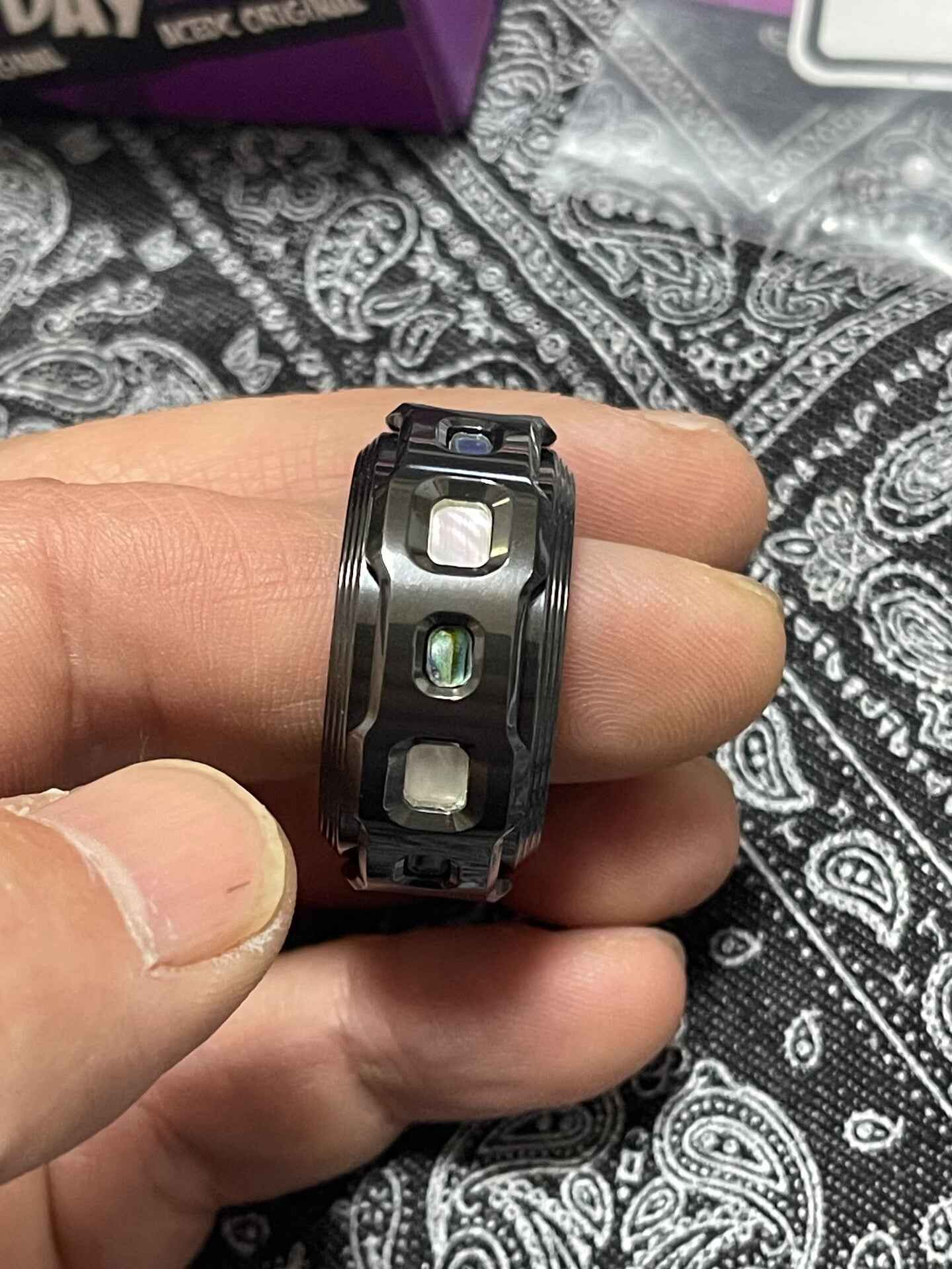 Shadow Raider, Zirconium