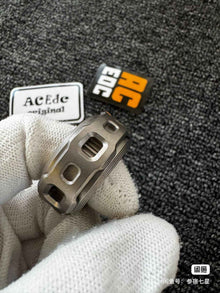 Mechanical Ring Titanium