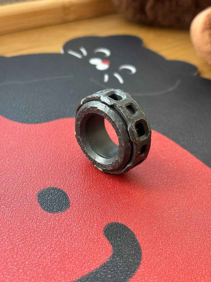 Mechanical Ring Zirconium
