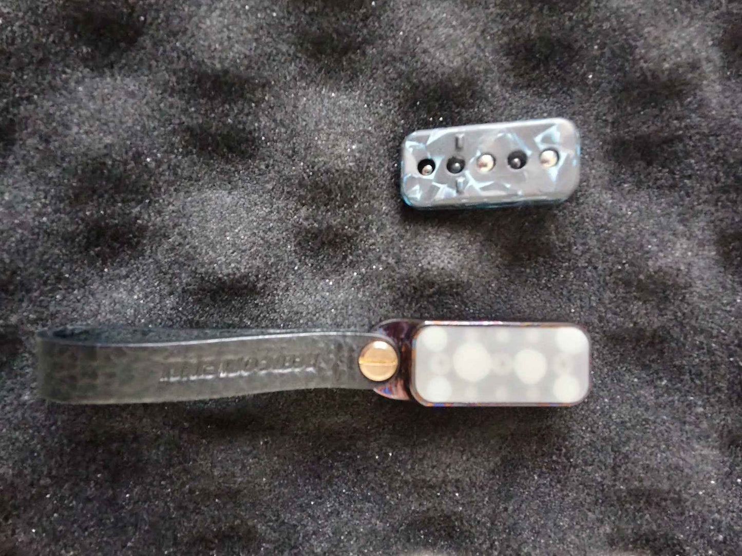 Fortune Cookie Zircuti Carbon Fiber