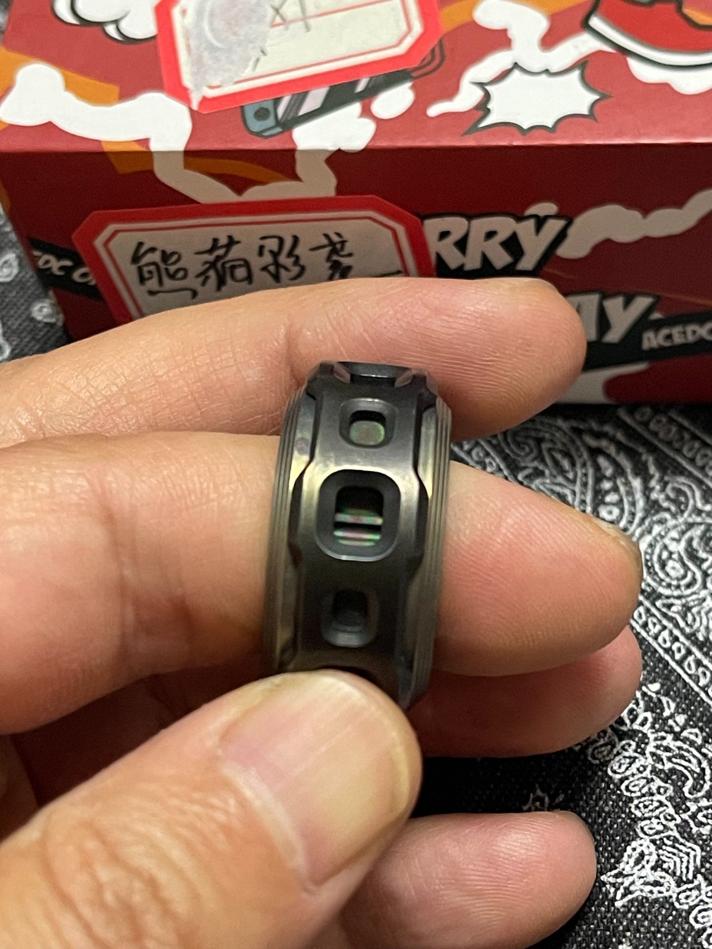 Shadow Raider Titanium