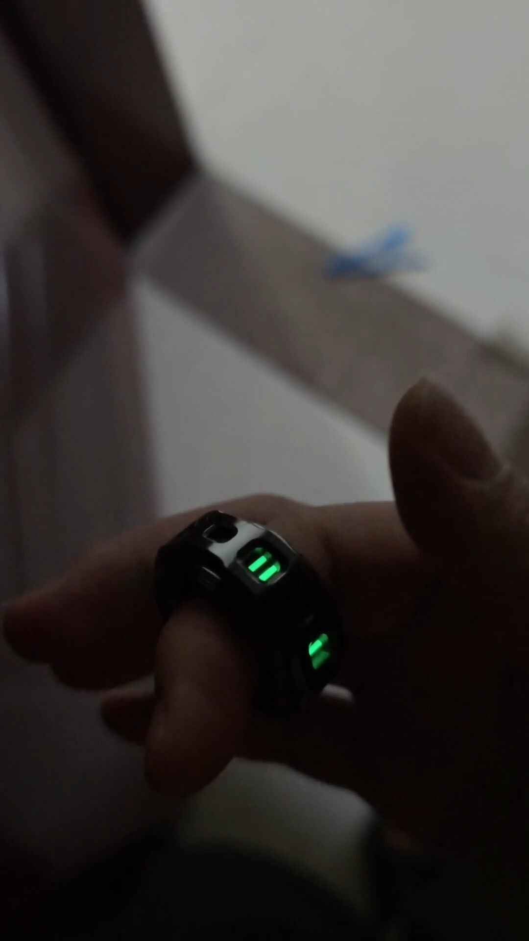 Mechanical Ring Zirconium