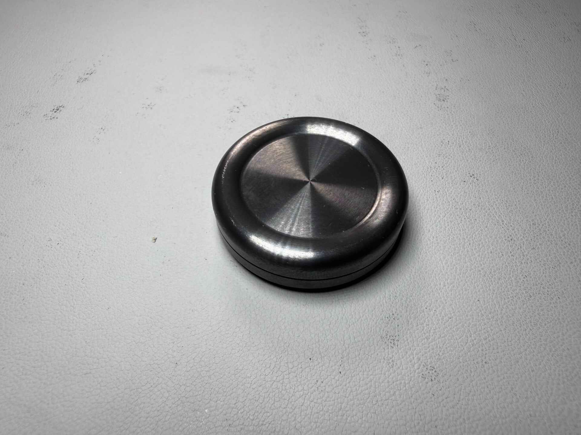 Milk Cap Mini Zirconium