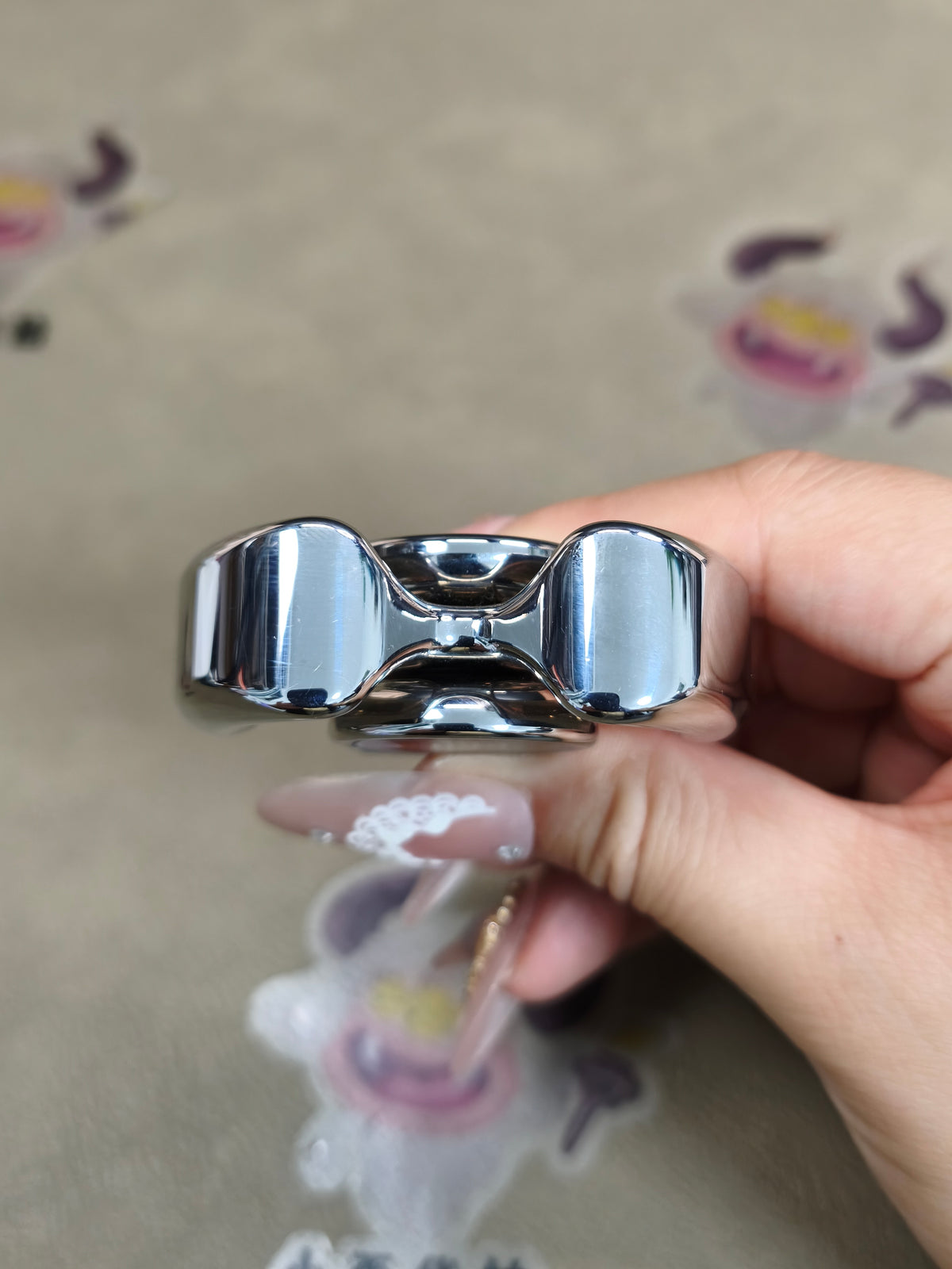 Three-Leaf Horizon Stainless Steel Polished
