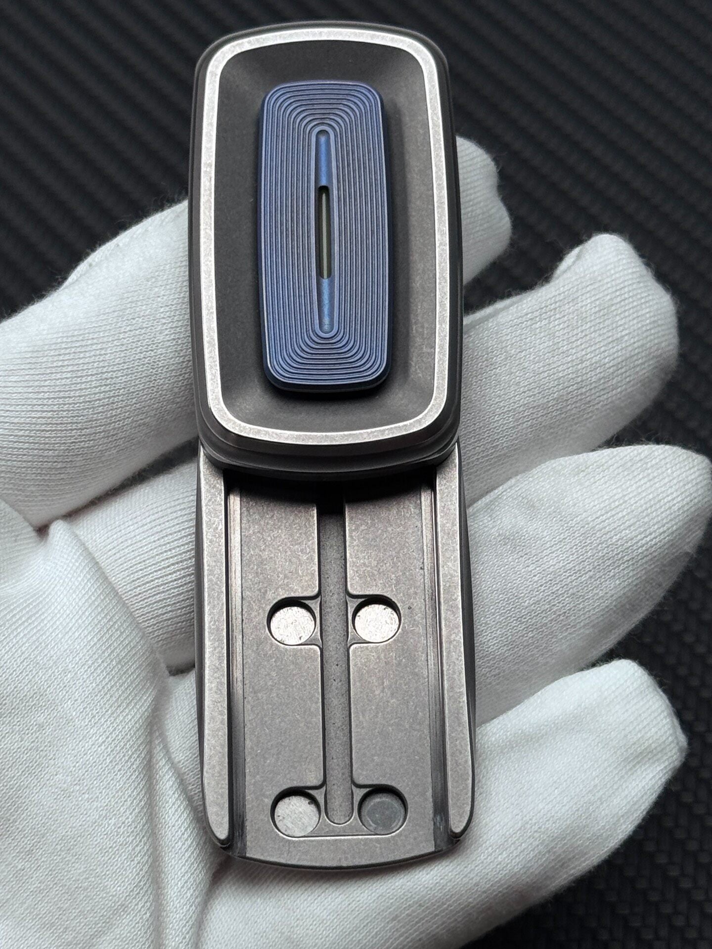 Wormhole Titanium