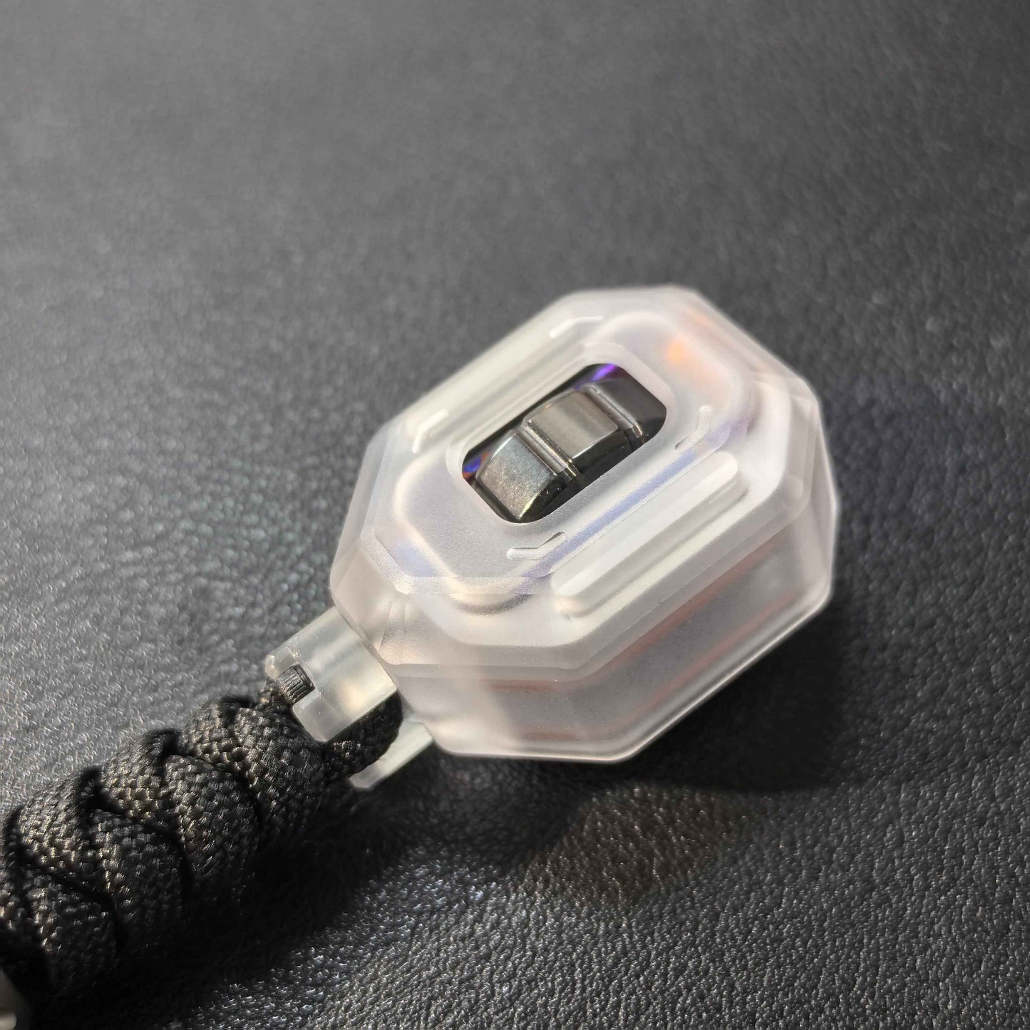 Cracker Zirconium Mokuti