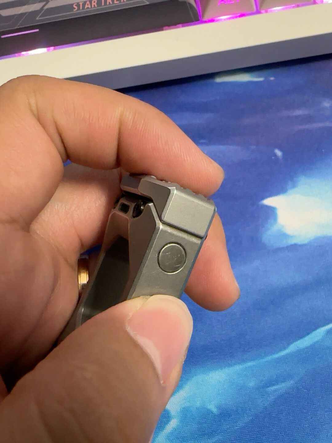 Defender Slim Titanium Stainless Steel