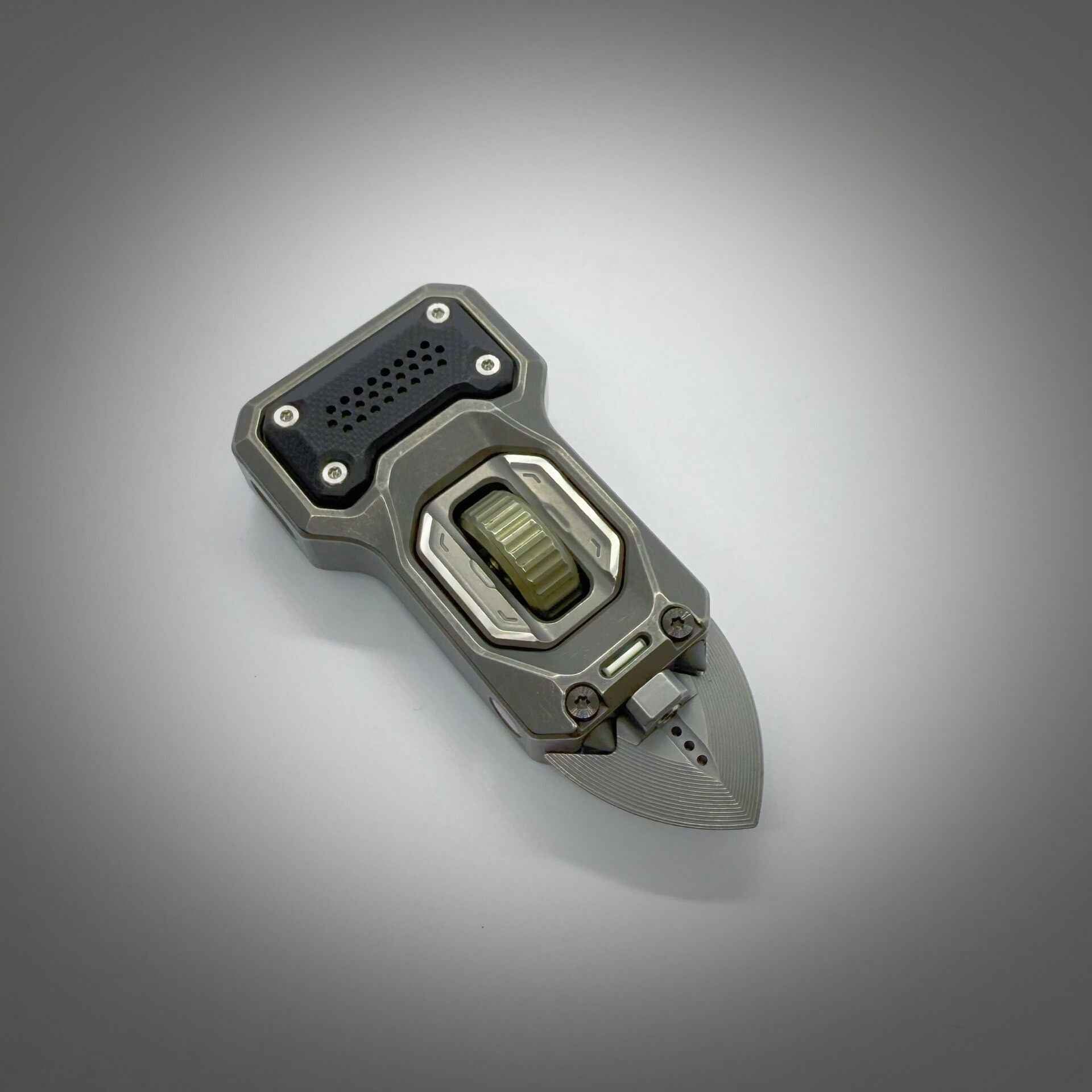 Defender Slim Titanium Tungsten