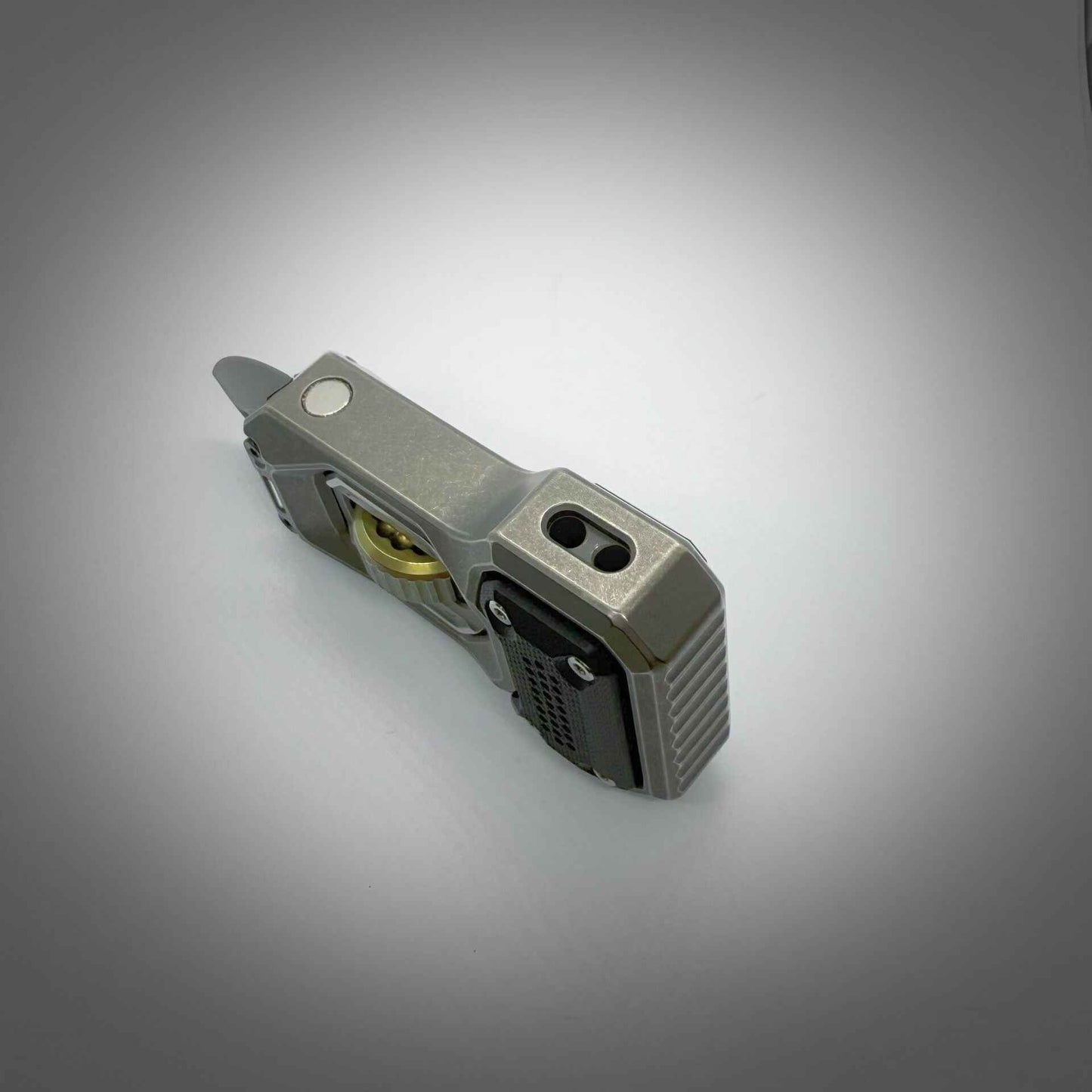 Defender Slim Titanium Tungsten