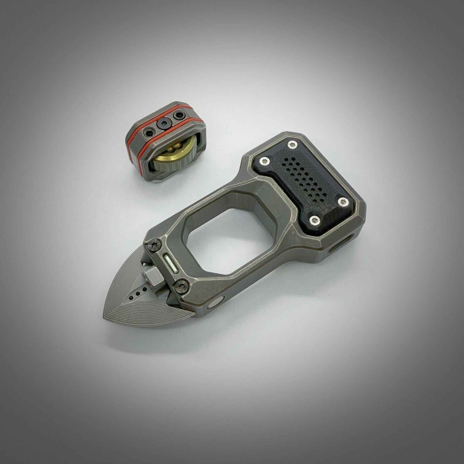 Defender Slim Titanium Tungsten