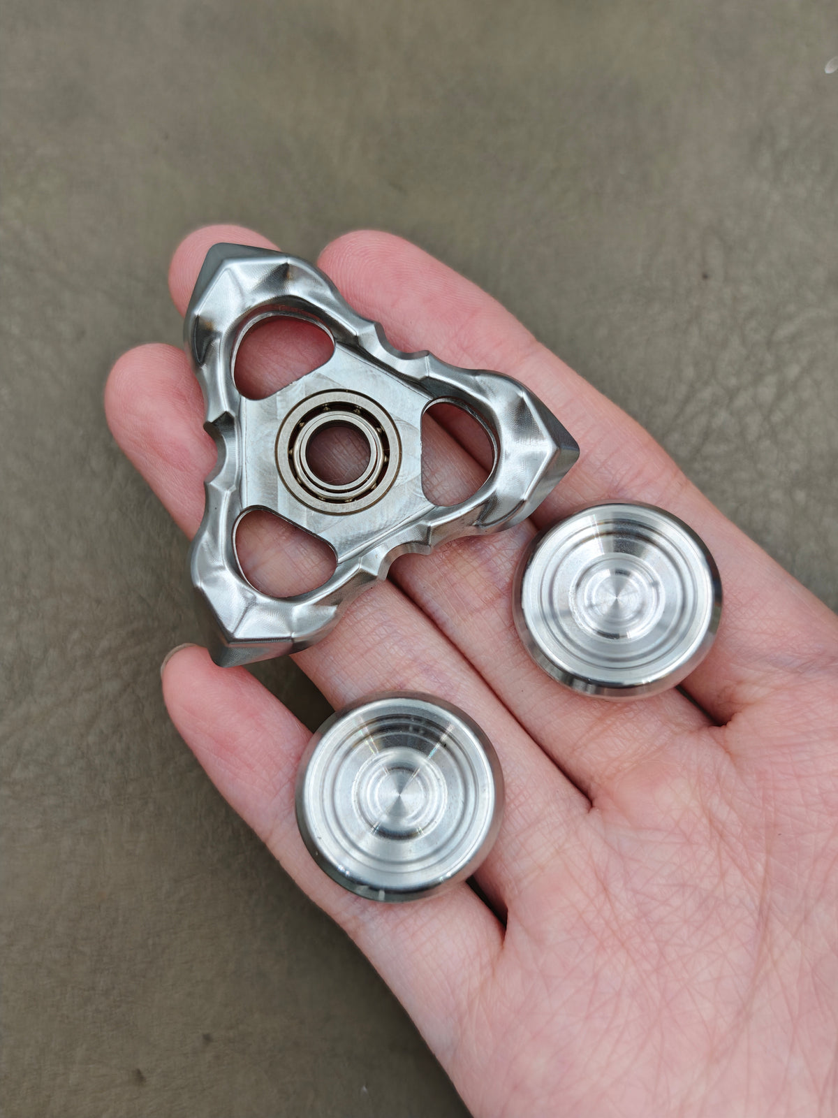 Thorns And Fog Stainless Steel Machine Finished