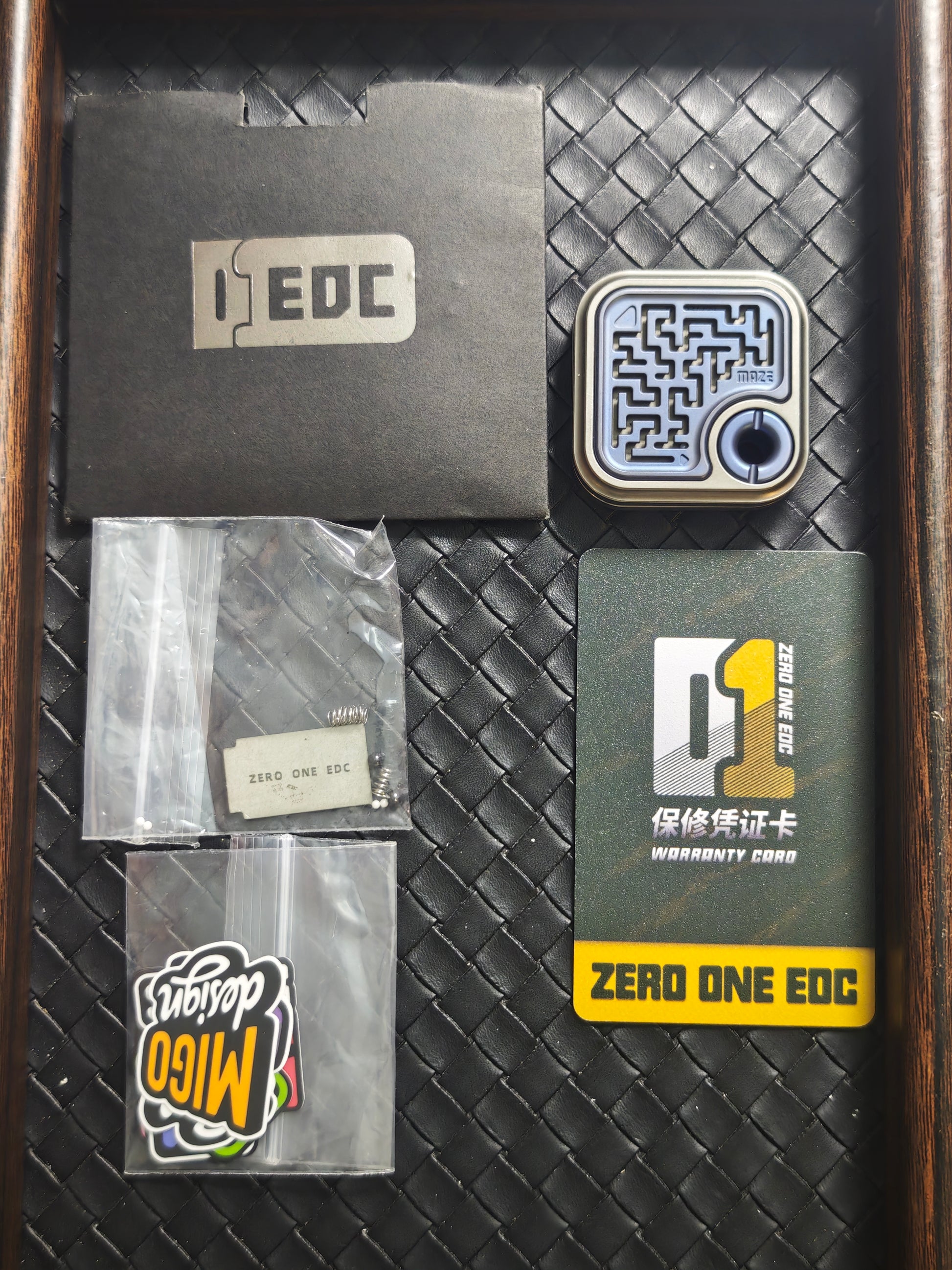 MAZE BLOCK Titanium
