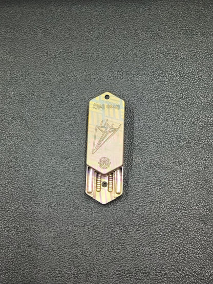 Plane Titanium