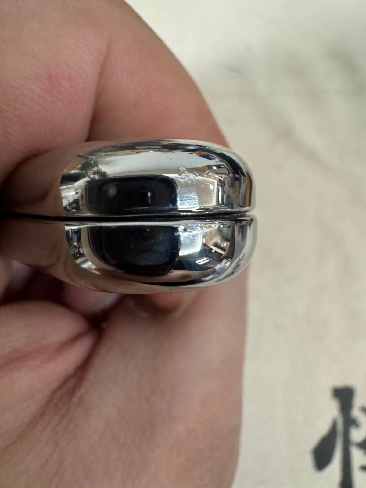 Floating Cloud Titanium Polished