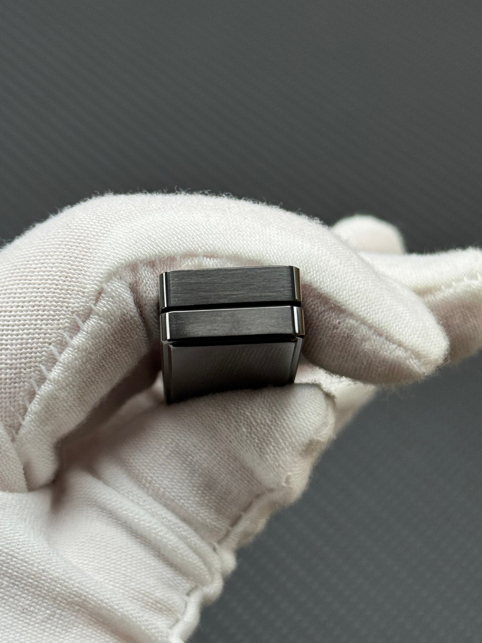 Mini Box Zirconium Polished