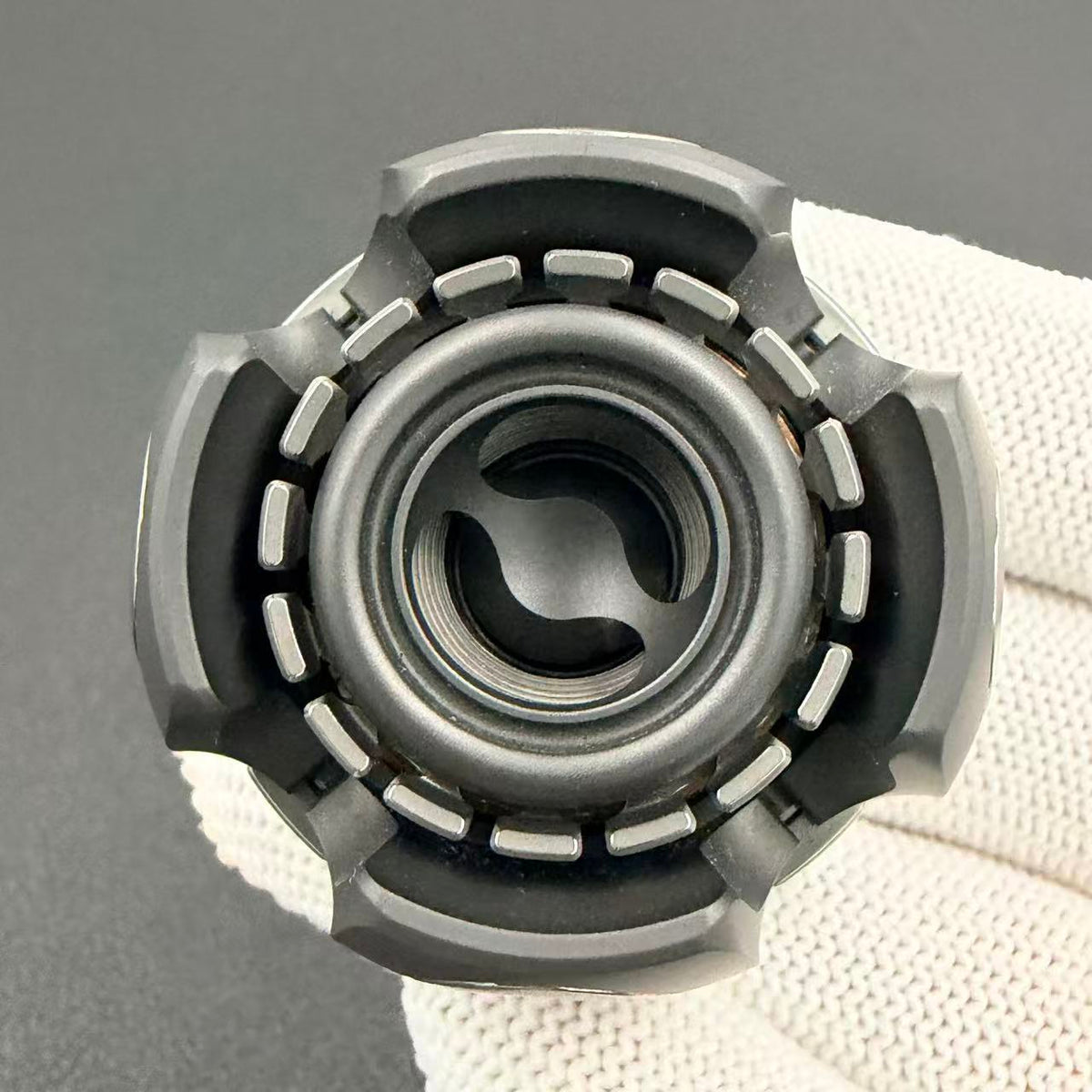 Noiz O Zirconium Limited Edition