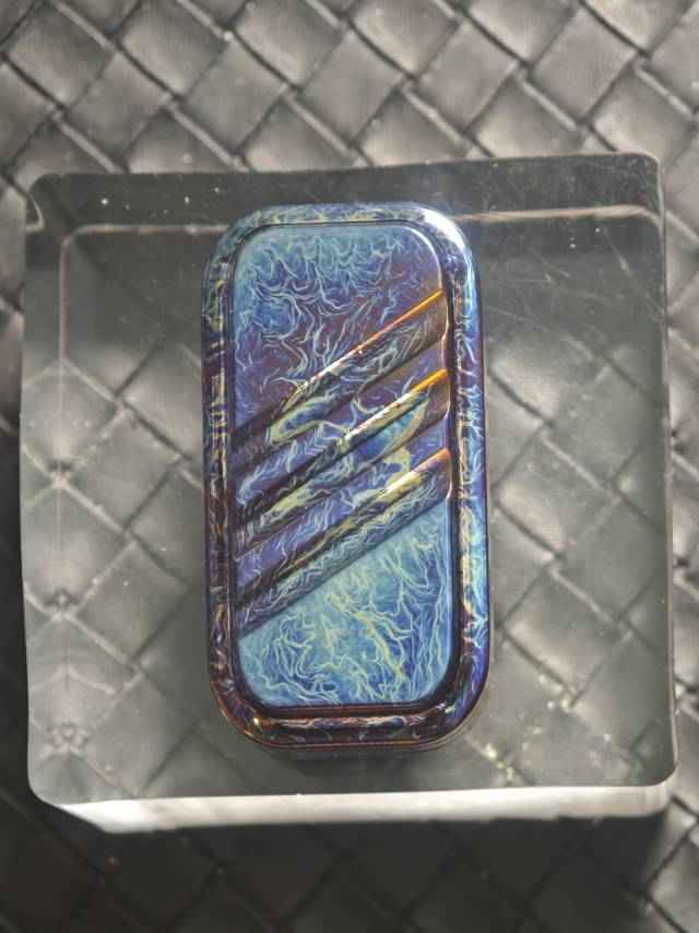 Lucky Candy Titanium