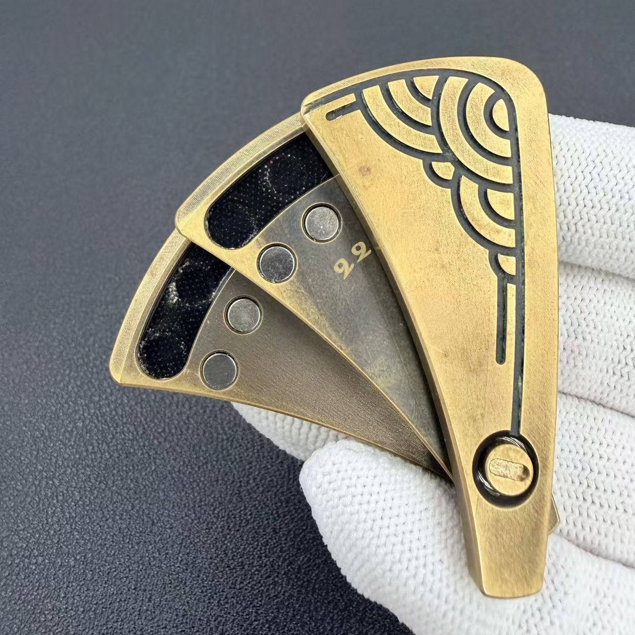 NAYICI Peacock Feather Brass
