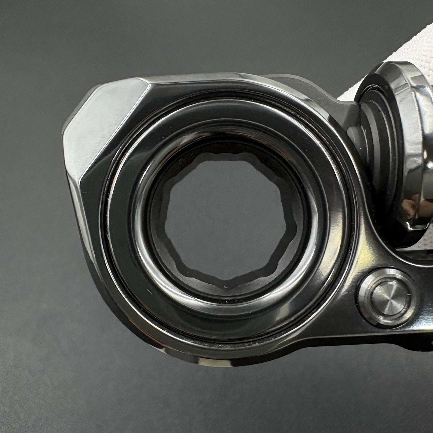 Sinian Zirconium Polished