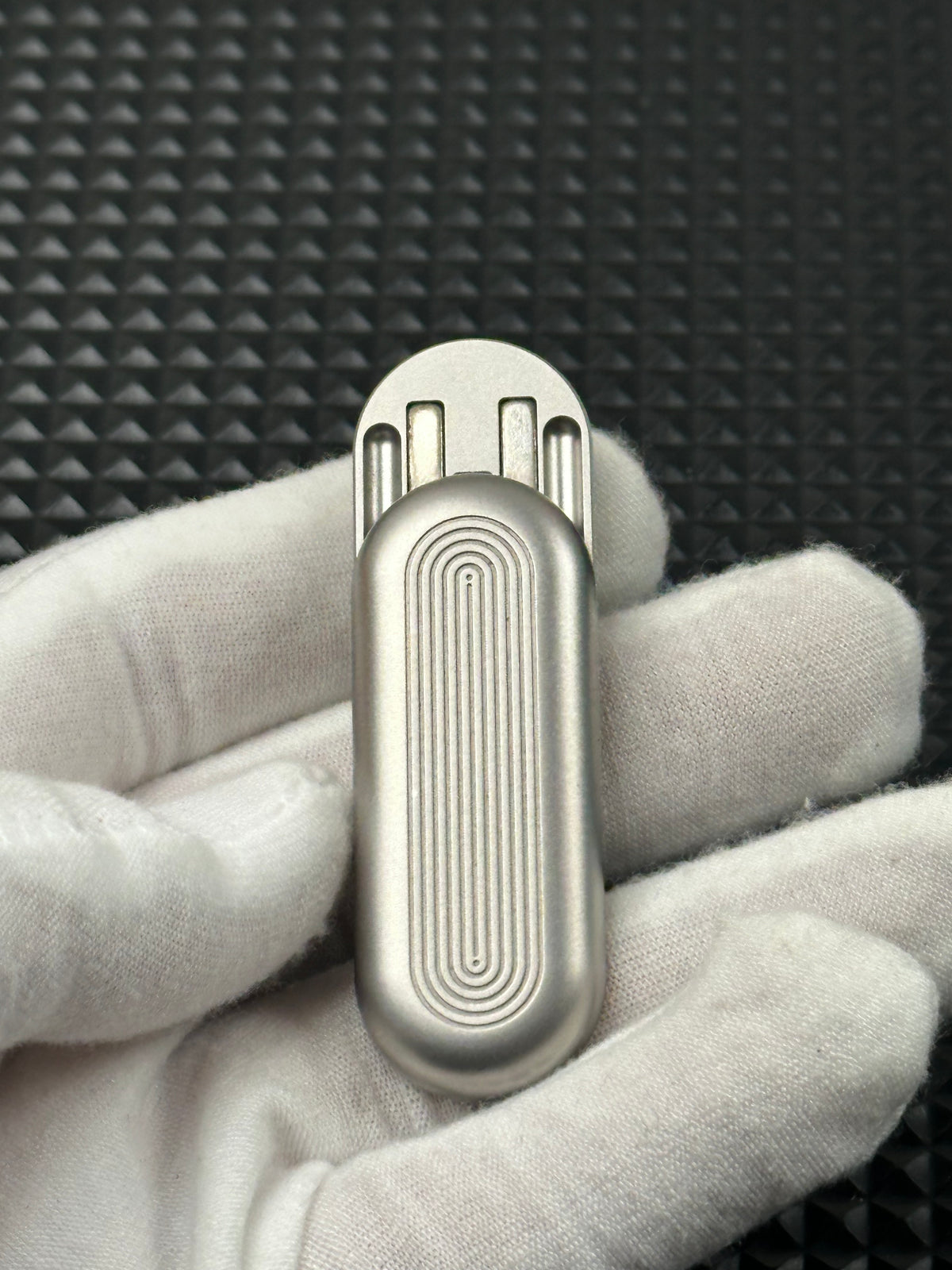 Floating Cloud Stainless Steel