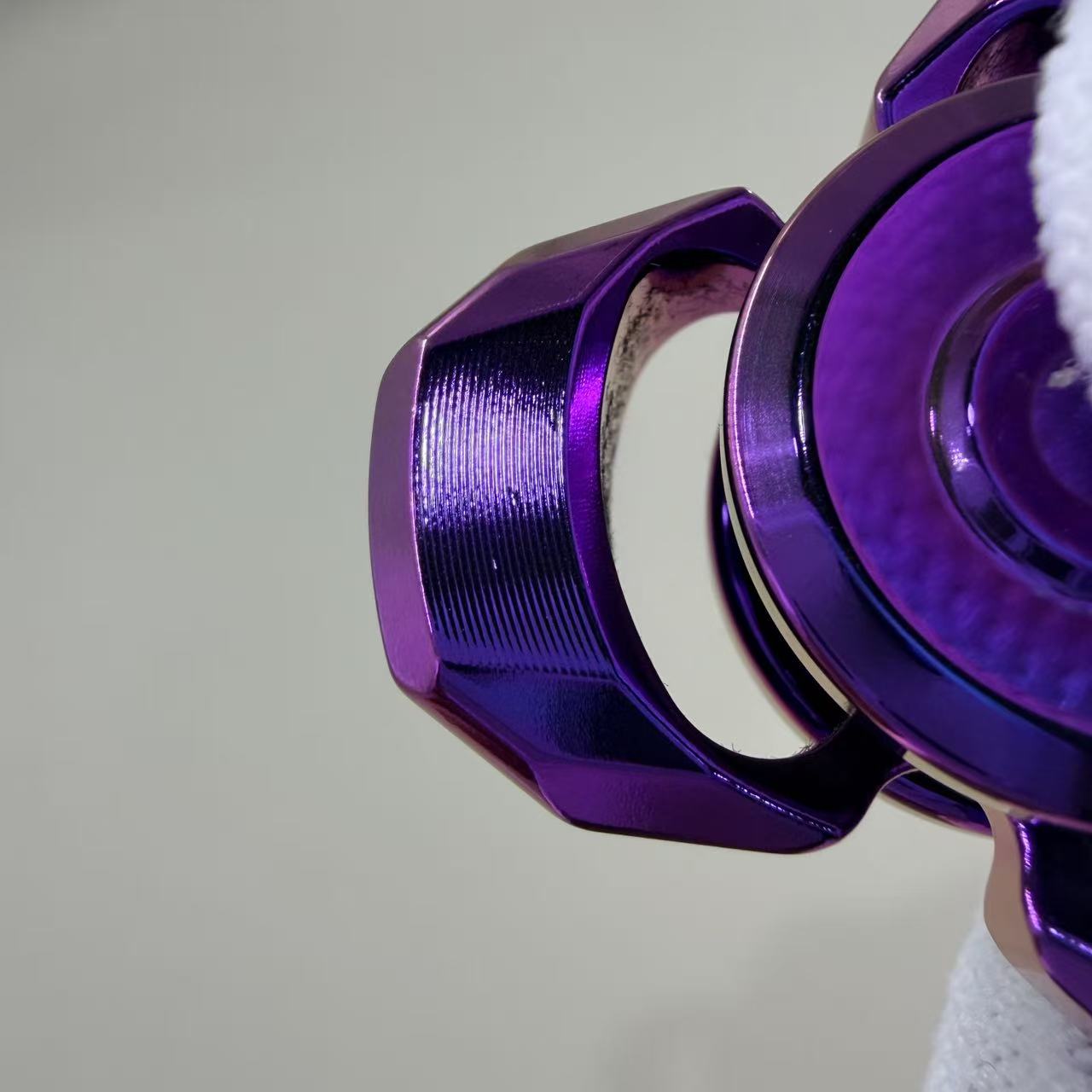 Whisper Duo Zirconium