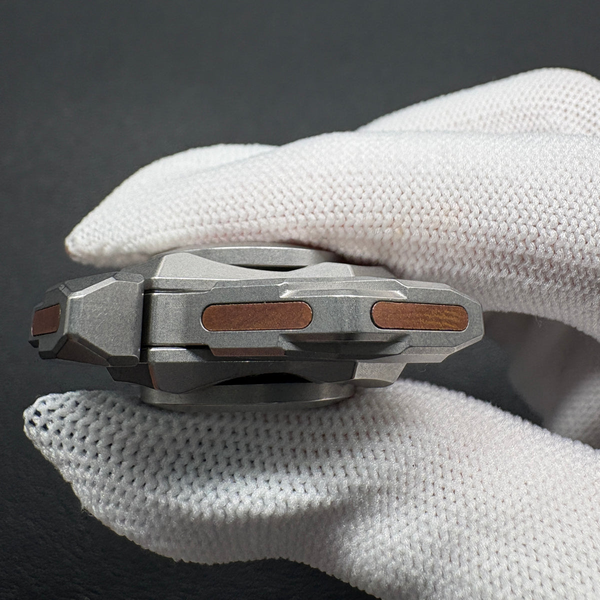 Haze Shell Opening Stainless Steel
