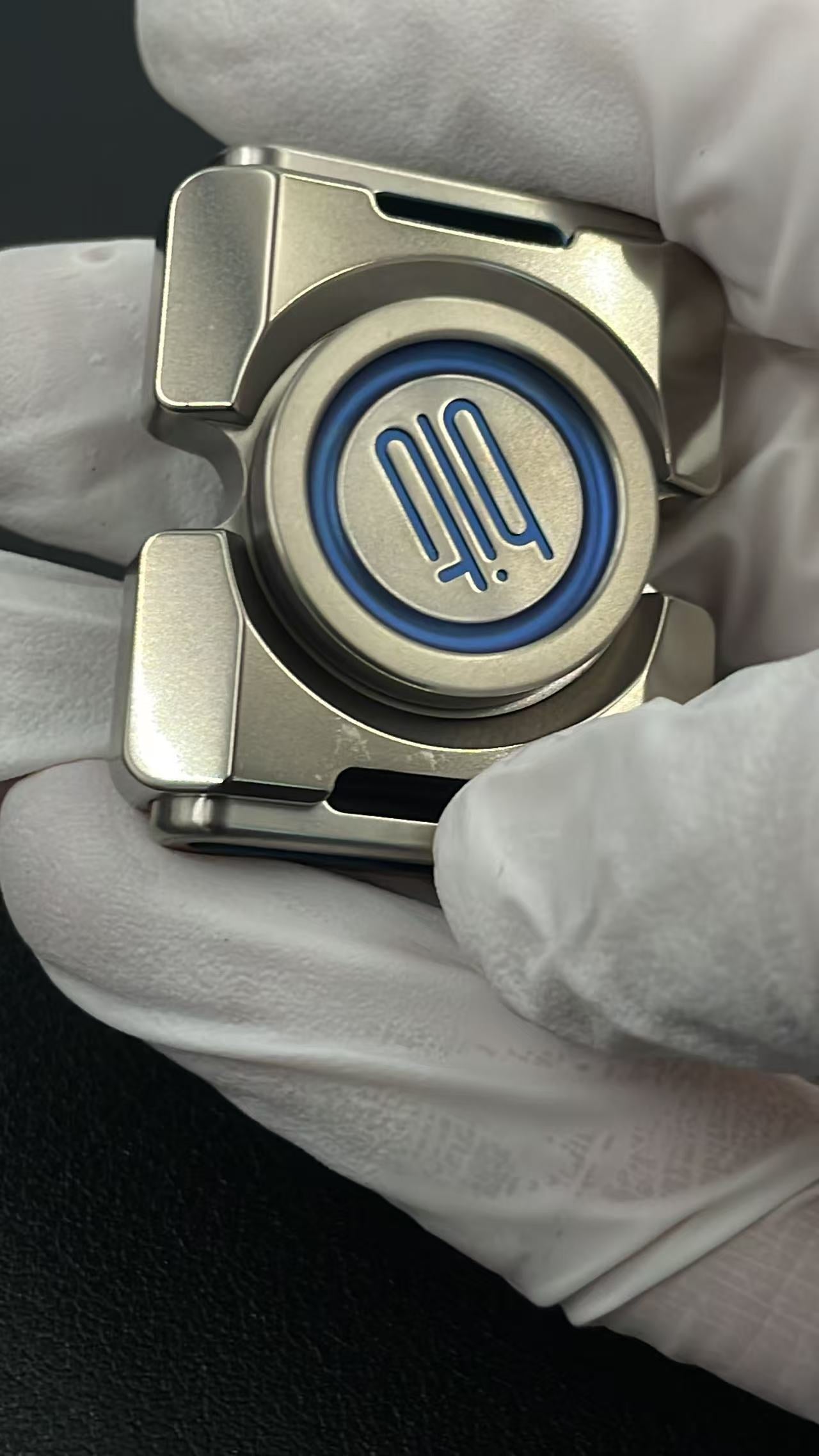 BIT 02 Titanium