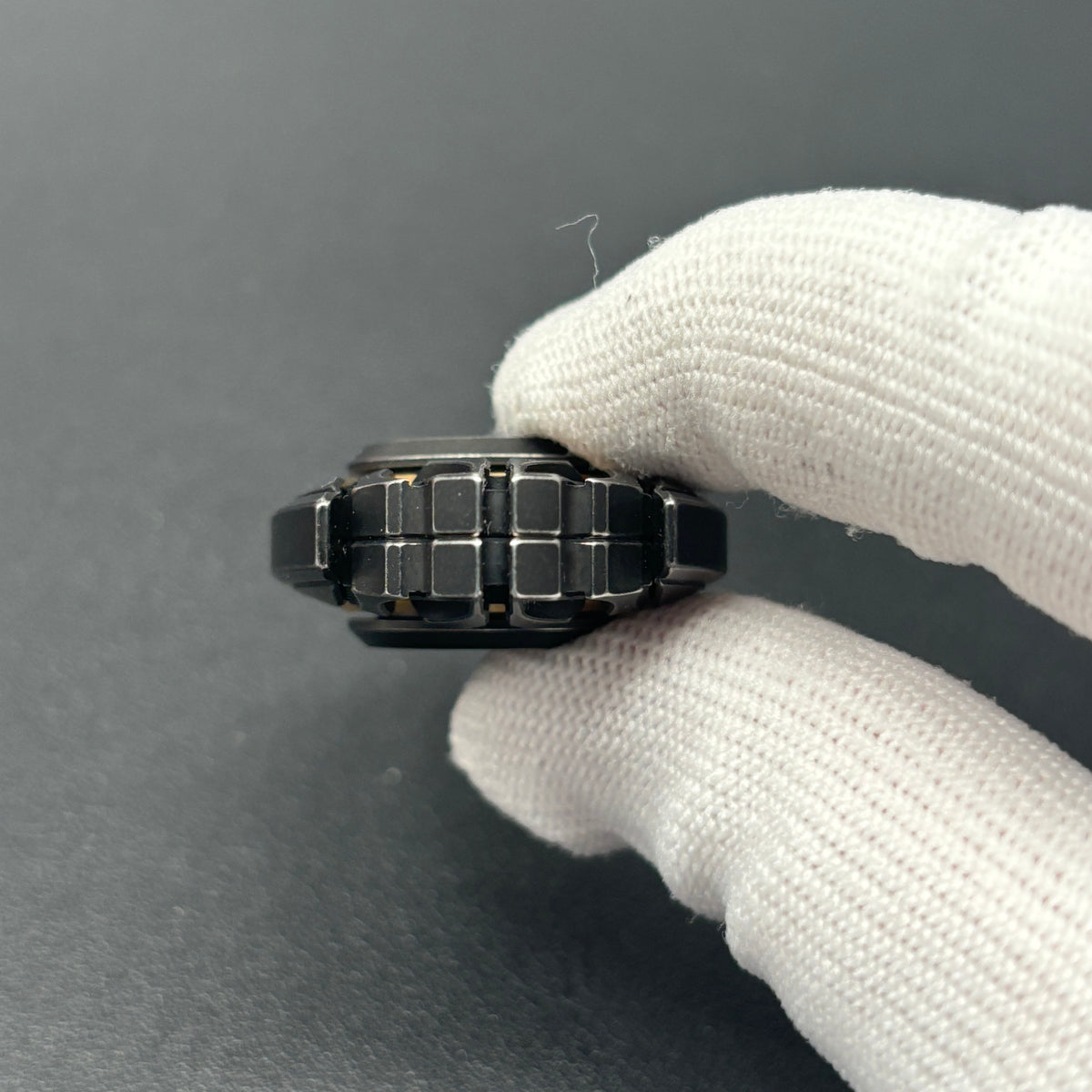 Dark Shell Opening Stainless Steel