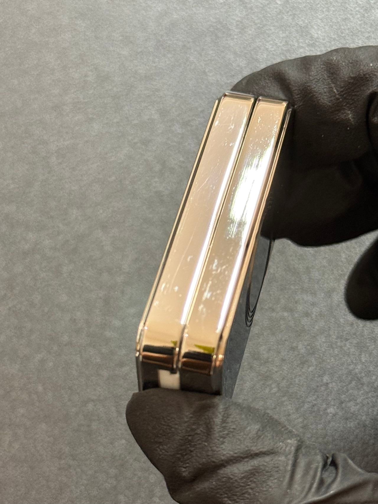 Sugar Cube Titanium