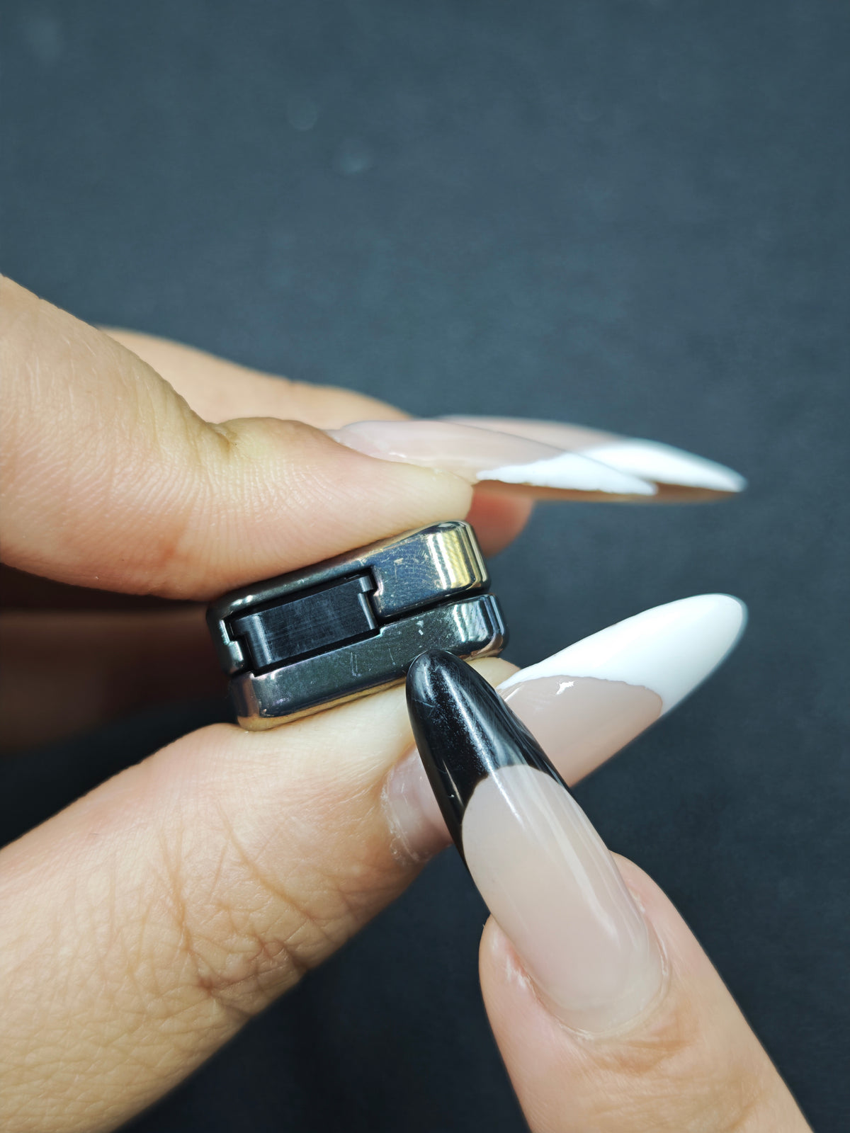 Tita Zirconium Oil Slick