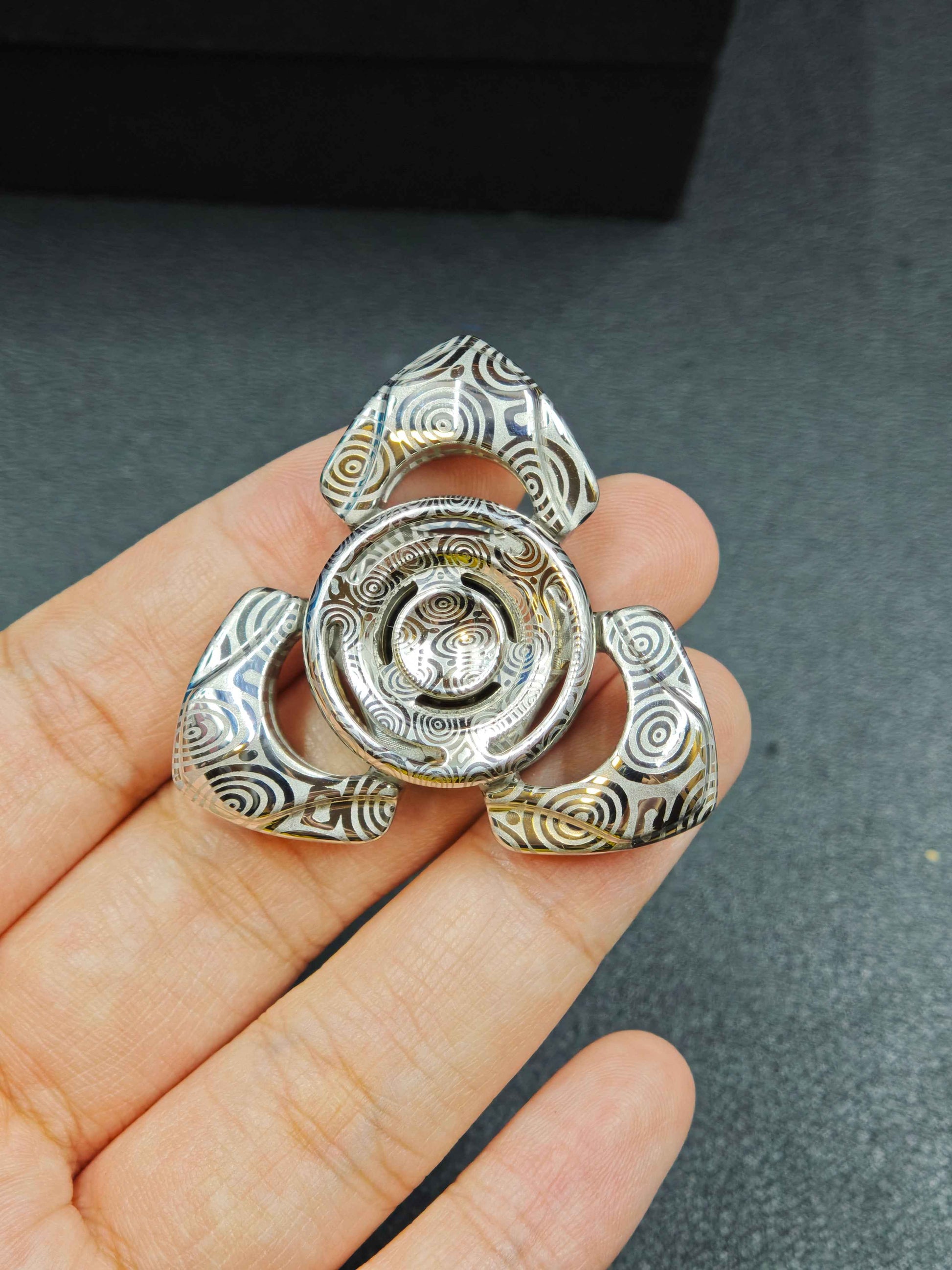 Toothless Mini Pearl White Stainless Steel