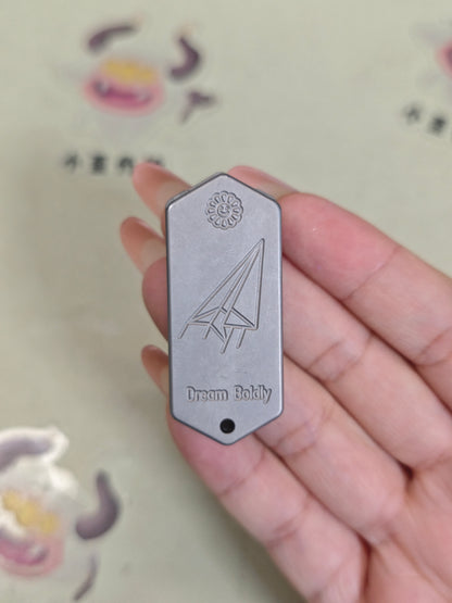 Plane Titanium