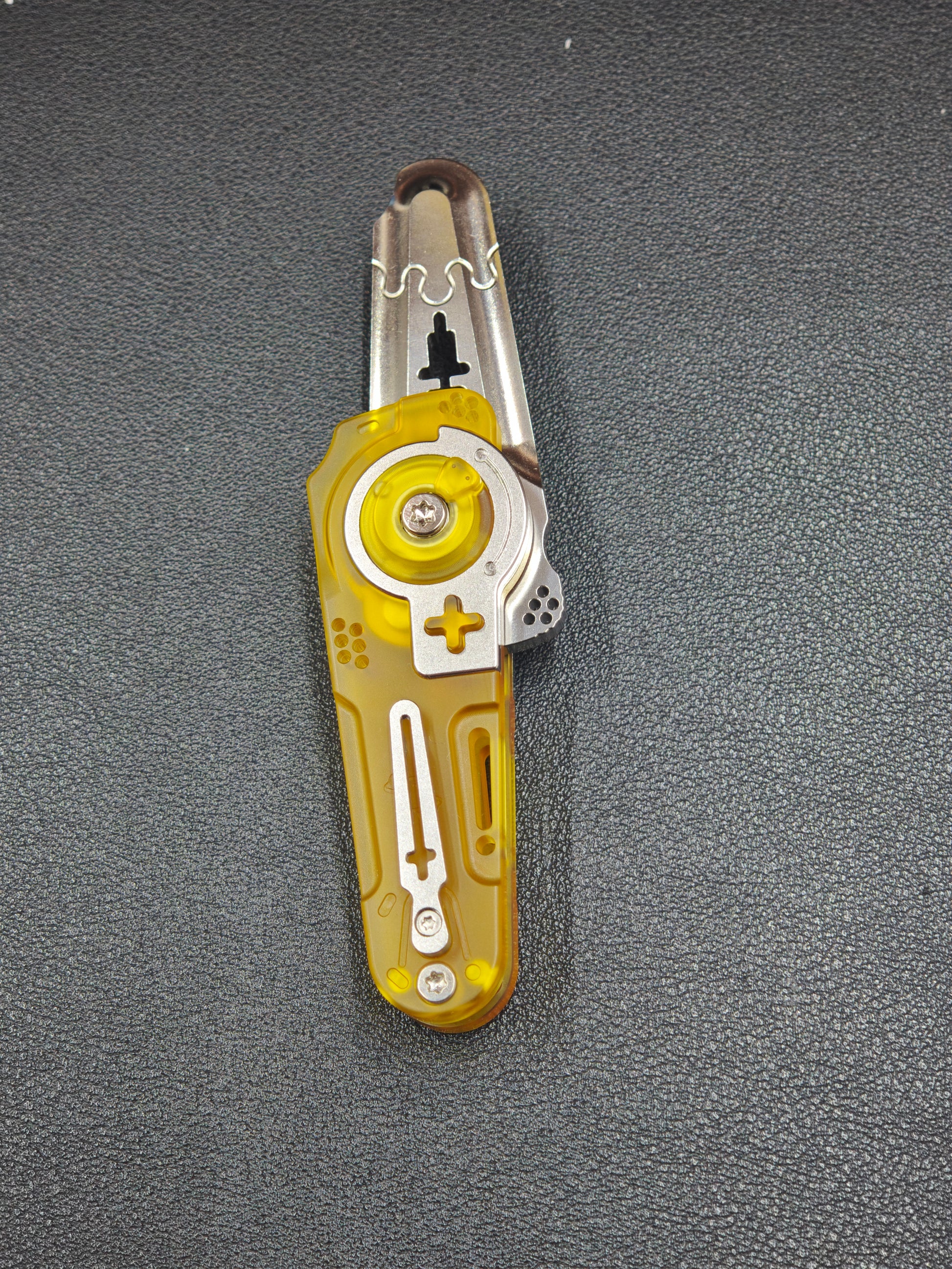 Dimension Slash Pry Bar PEI Titanium