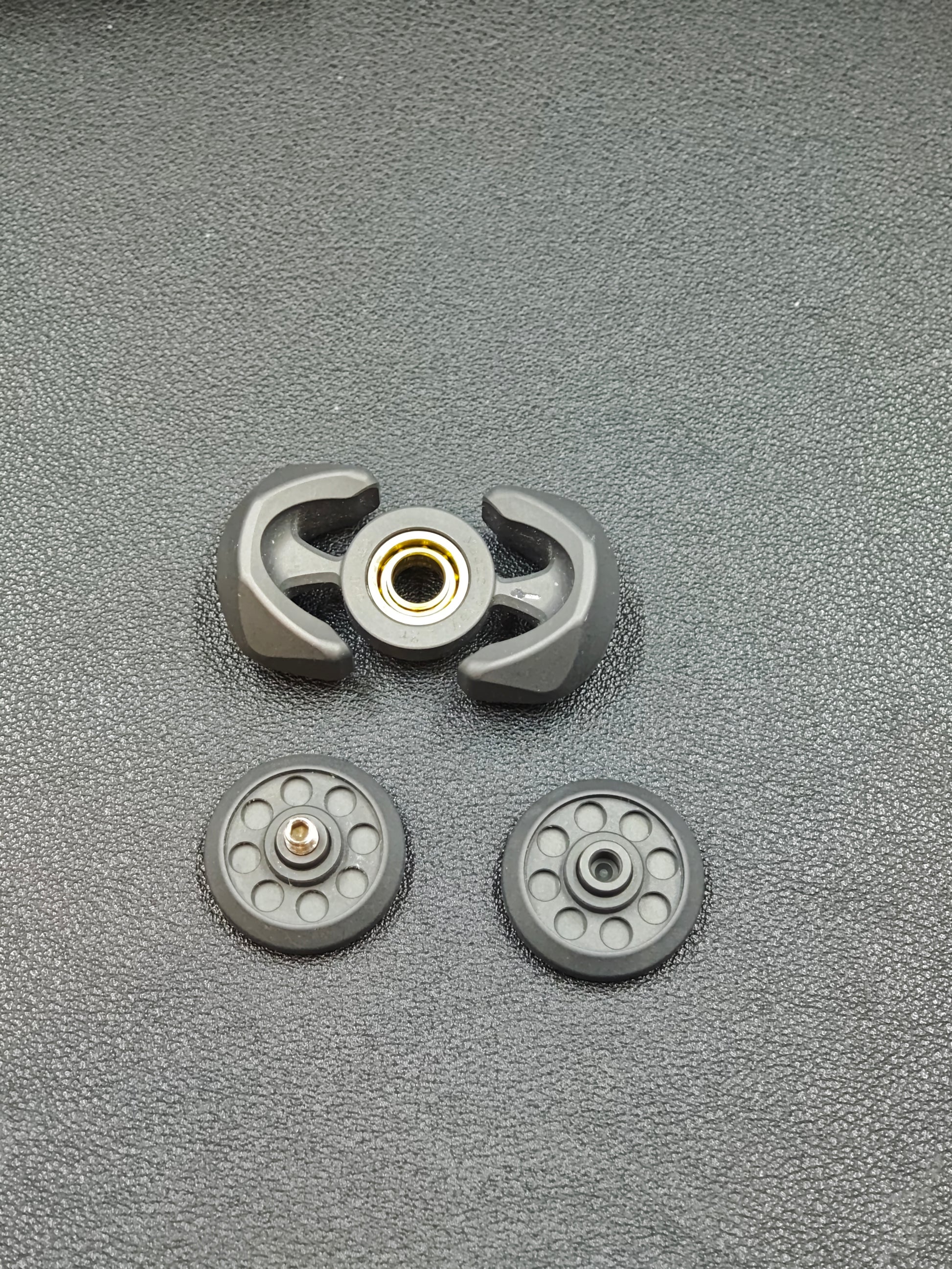 Libra Zirconium