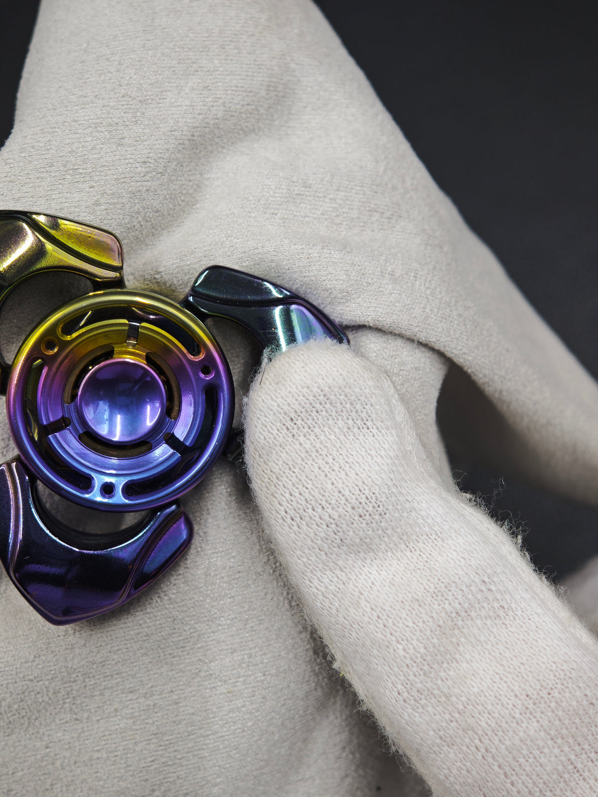 Toothless Mini Pearl White Tungsten